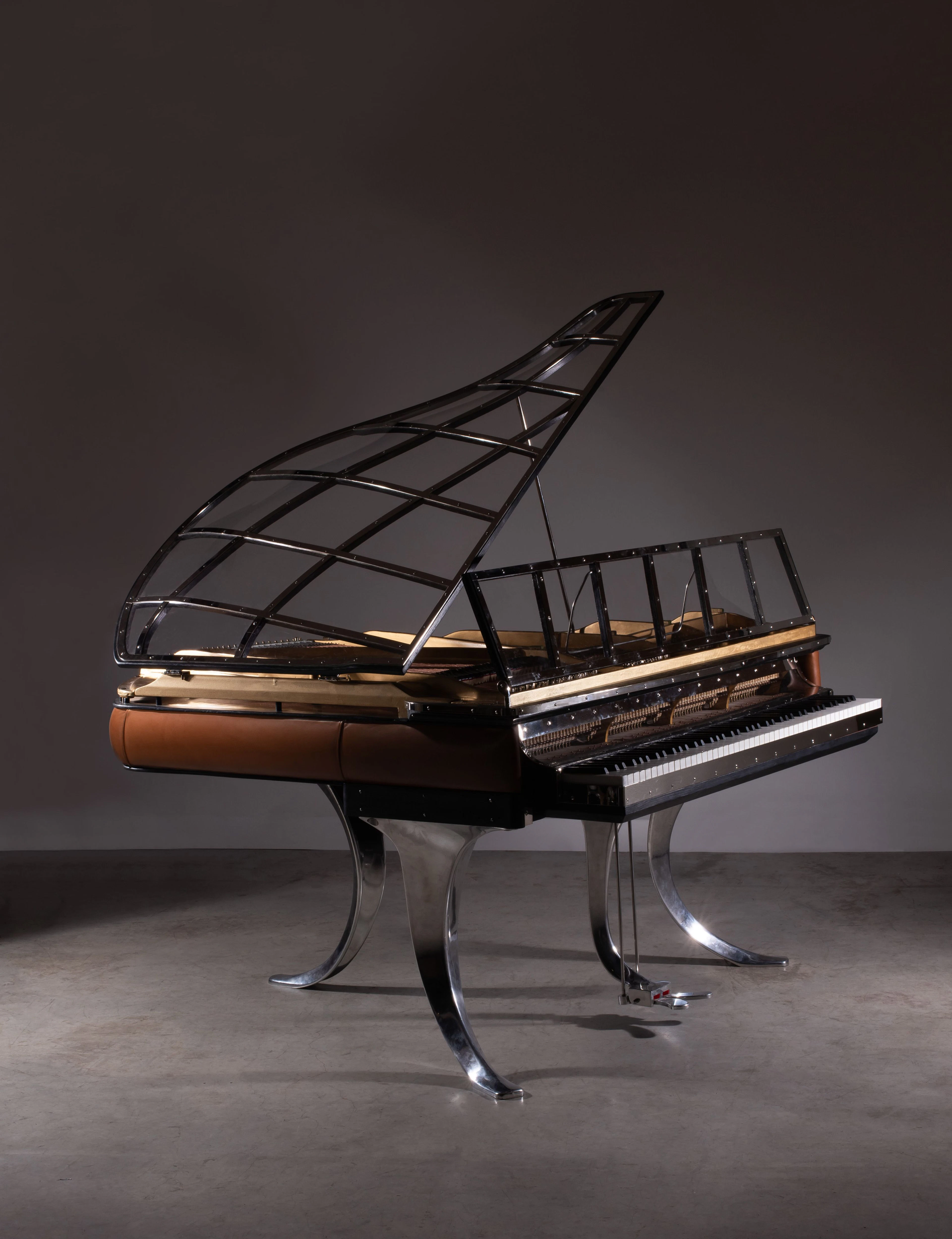 Poul HENNINGSEN 1894-1967 PH Grand Piano – 1931 Piètement en métal chromé