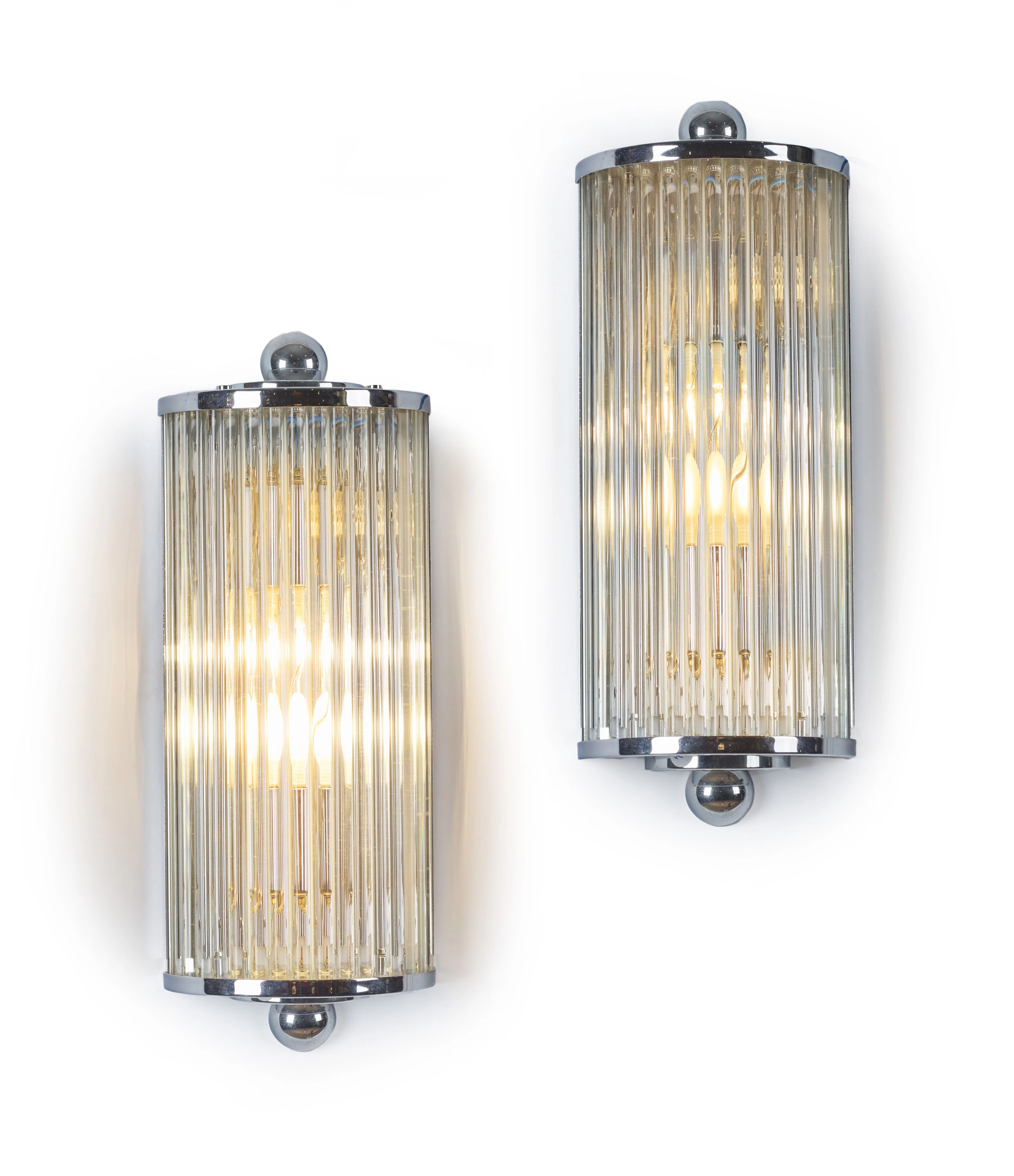 PAIRE D'APPLIQUES DE STYLE ART DECO