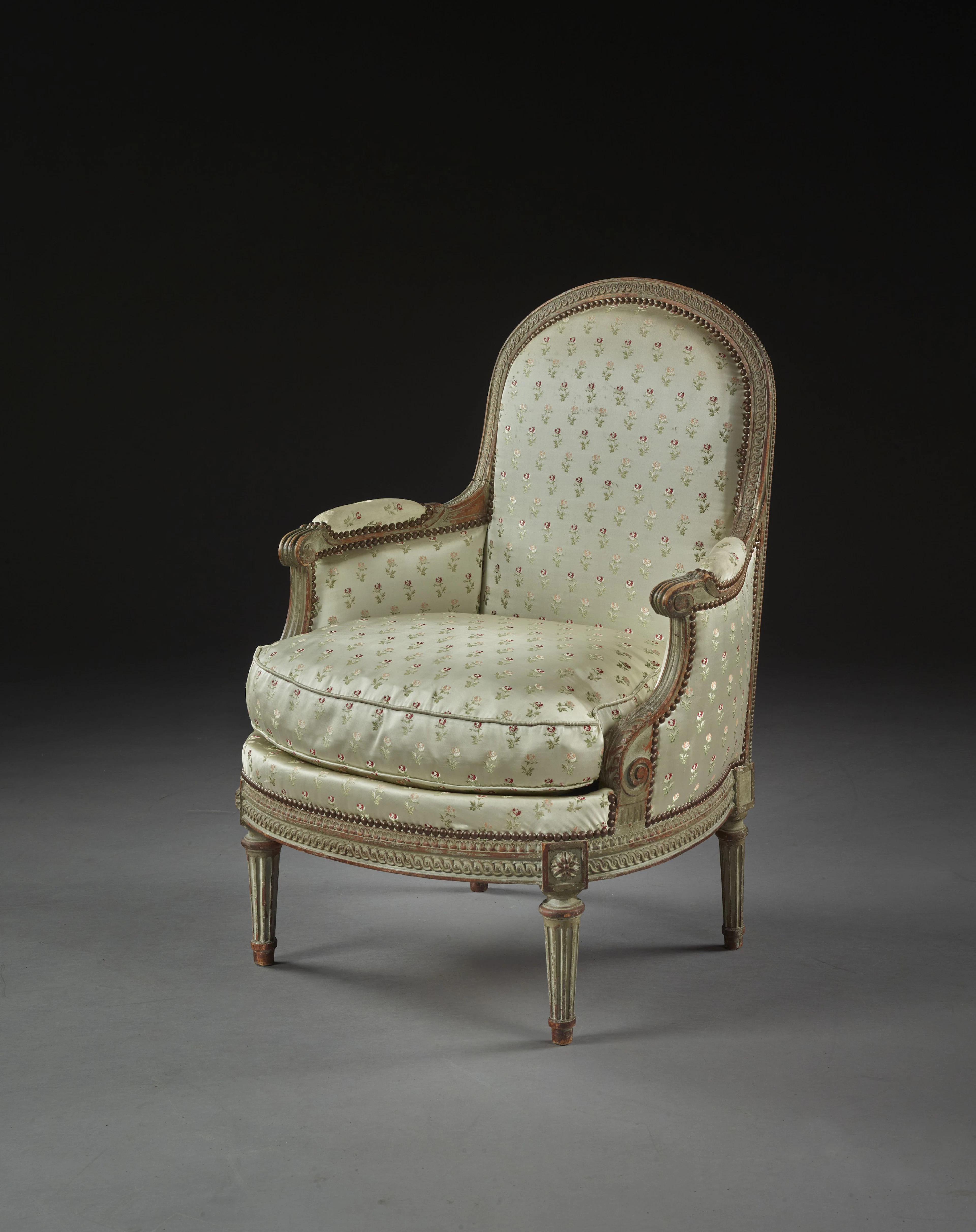 BERGÈRE DE STYLE LOUIS XVI Dans le goût de Louis Delanois