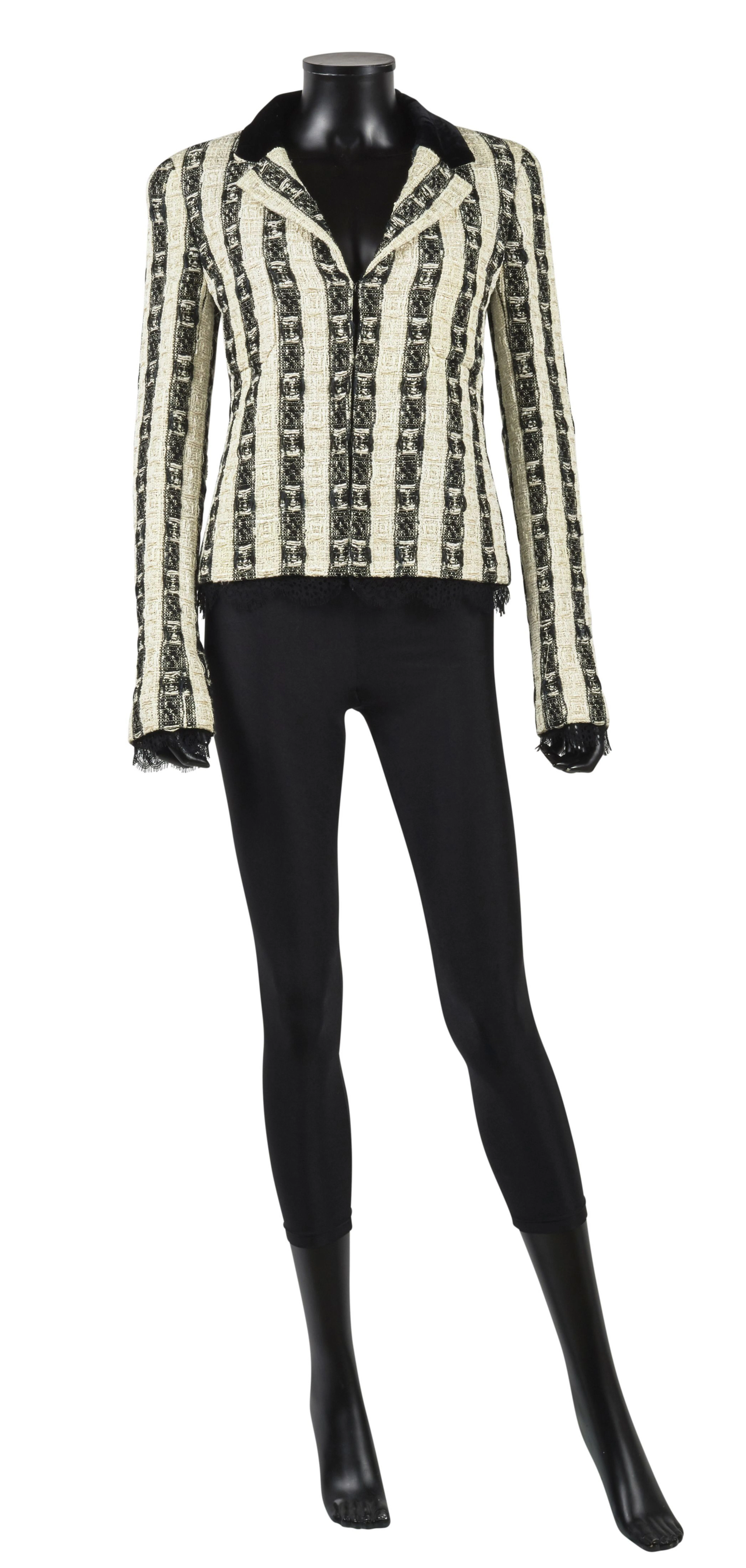 CHANEL (Automne-hiver 2004/05) VESTE en tweed fantaisie ivoire rayé noir