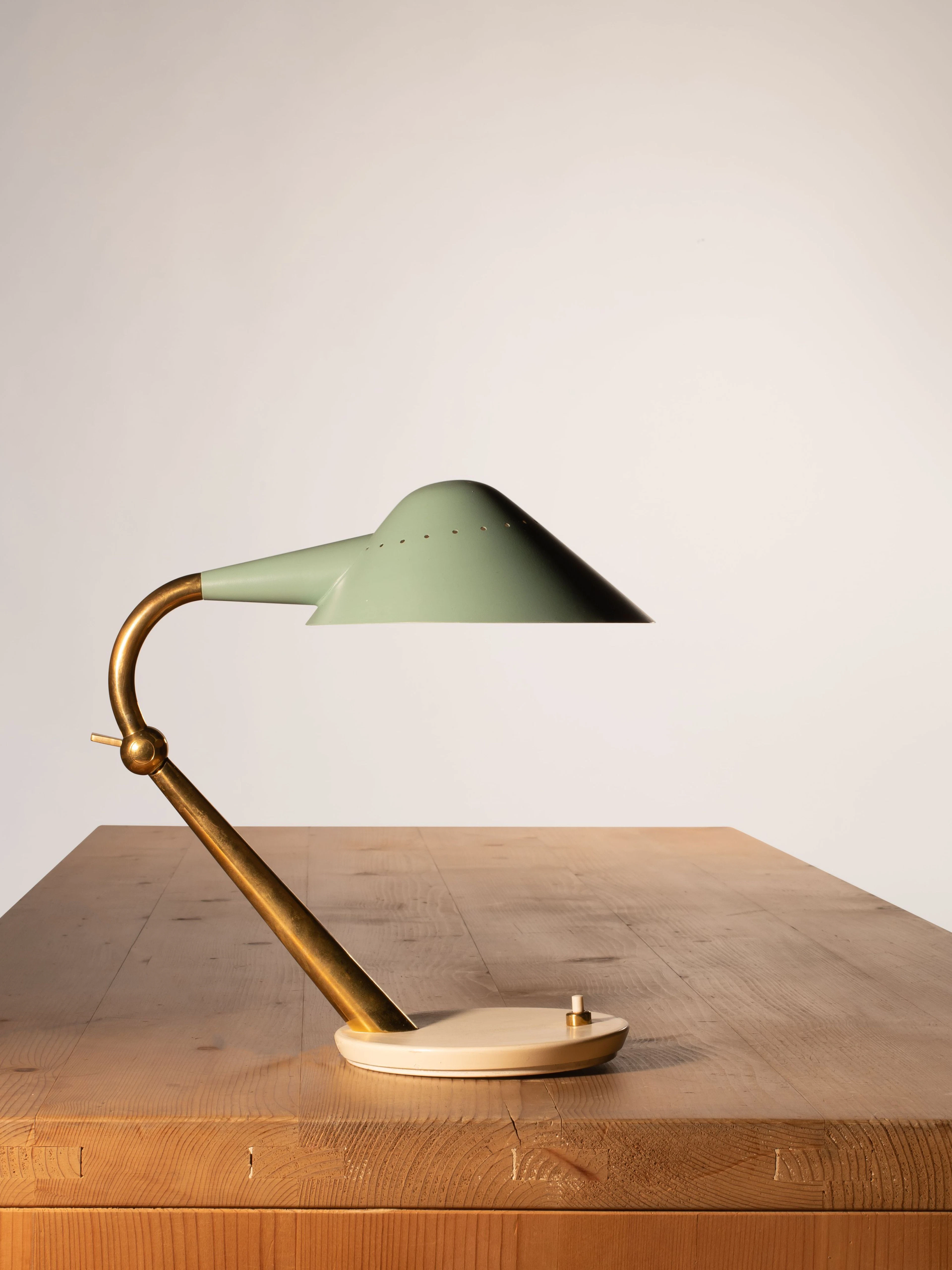 STILNOVO EDITEUR Lampe de table - circa 1950