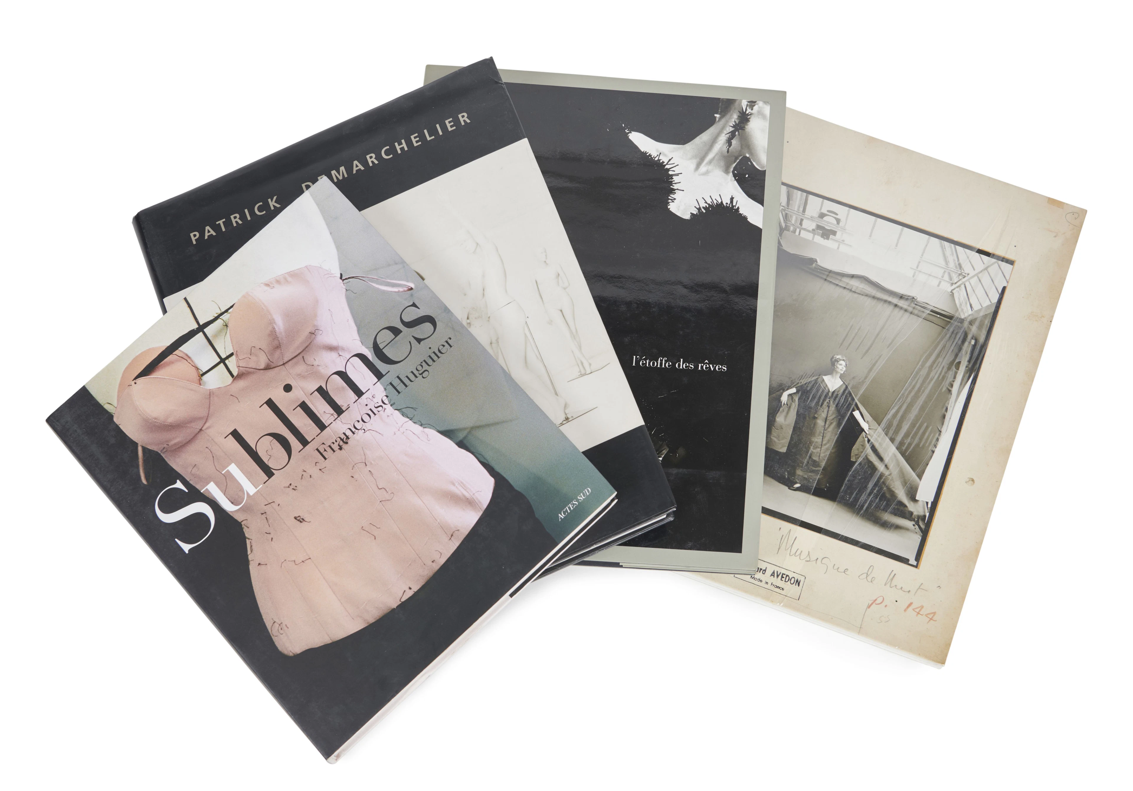 ENSEMBLE DE QUATRE LIVRES DE PHOTOGRAPHIE DE MODE DIVERS...