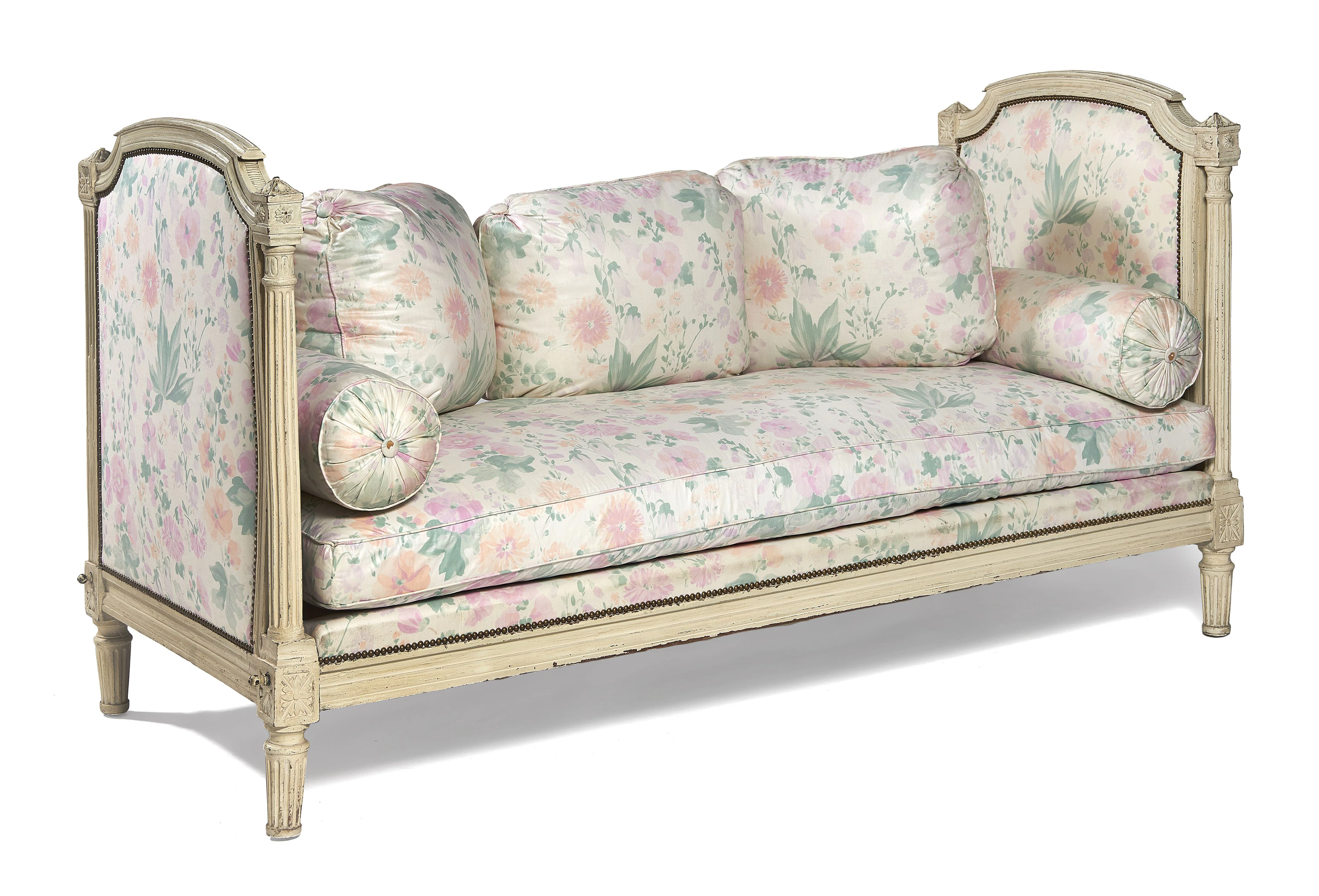 LIT DE REPOS DE STYLE LOUIS XVI