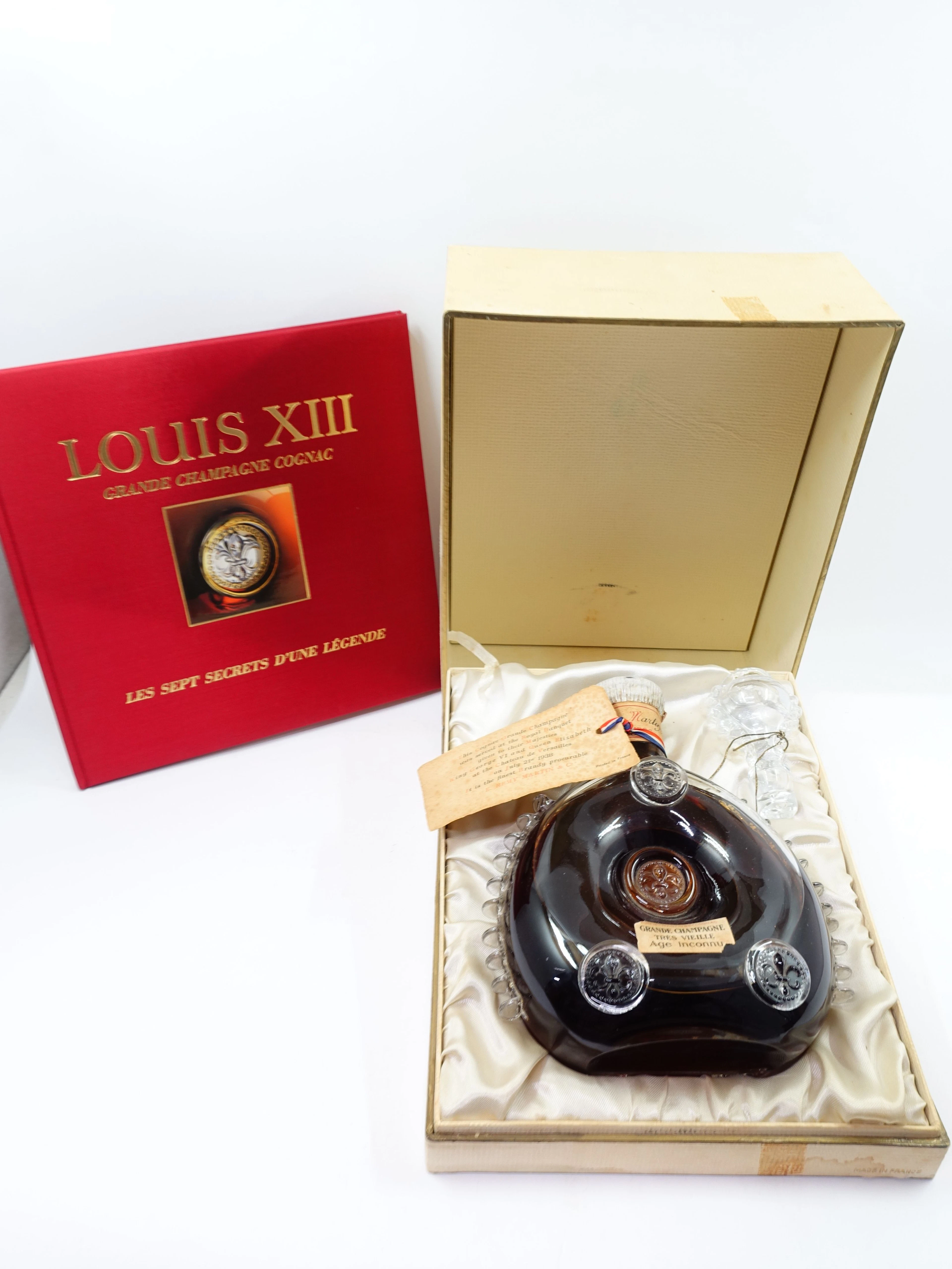 1 bouteille COGNAC REMY MARTIN LOUIS XIII Grande...