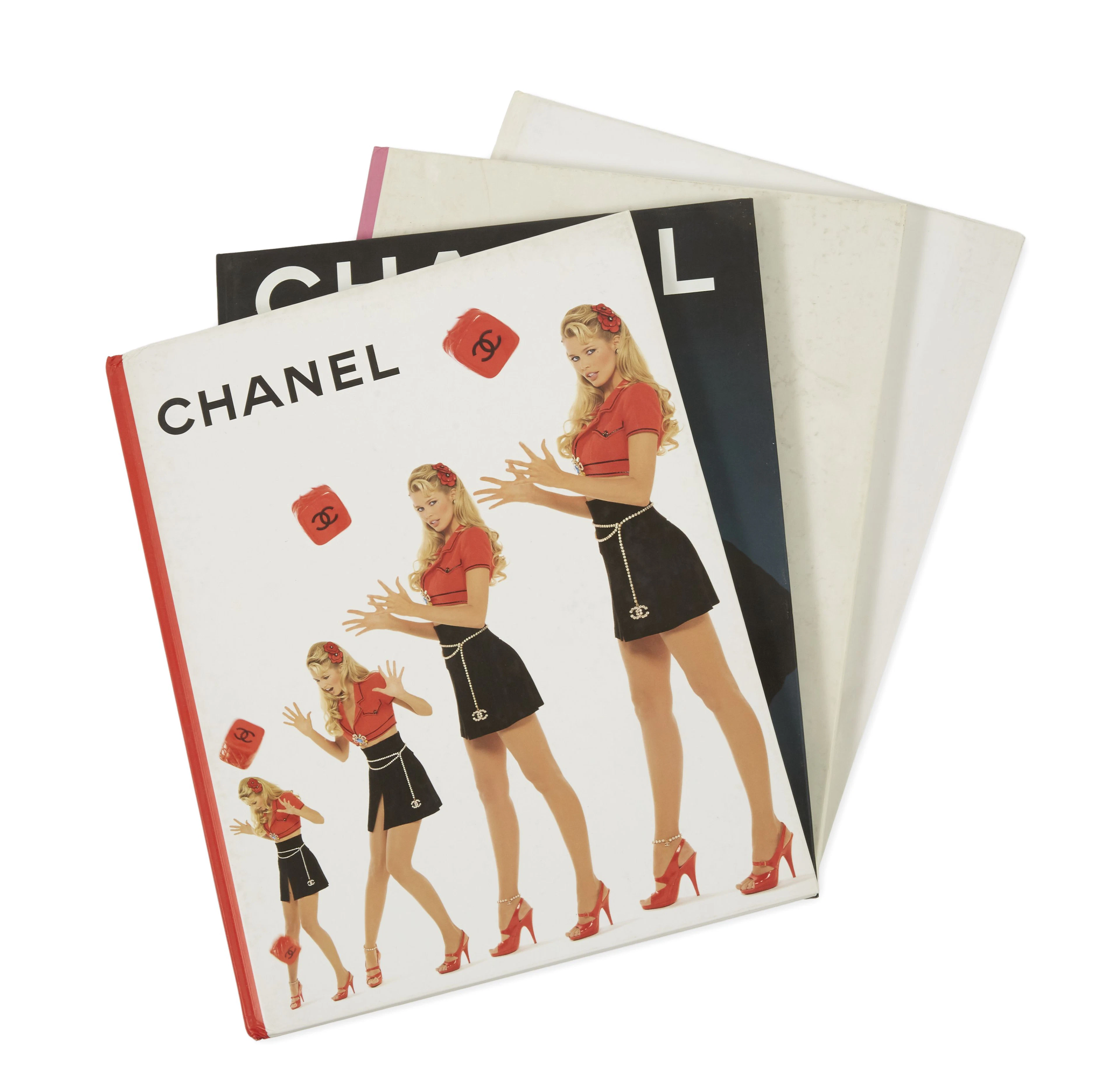 CHANEL (Gift) LOT DE DOCUMENTATION composé de catalogues...