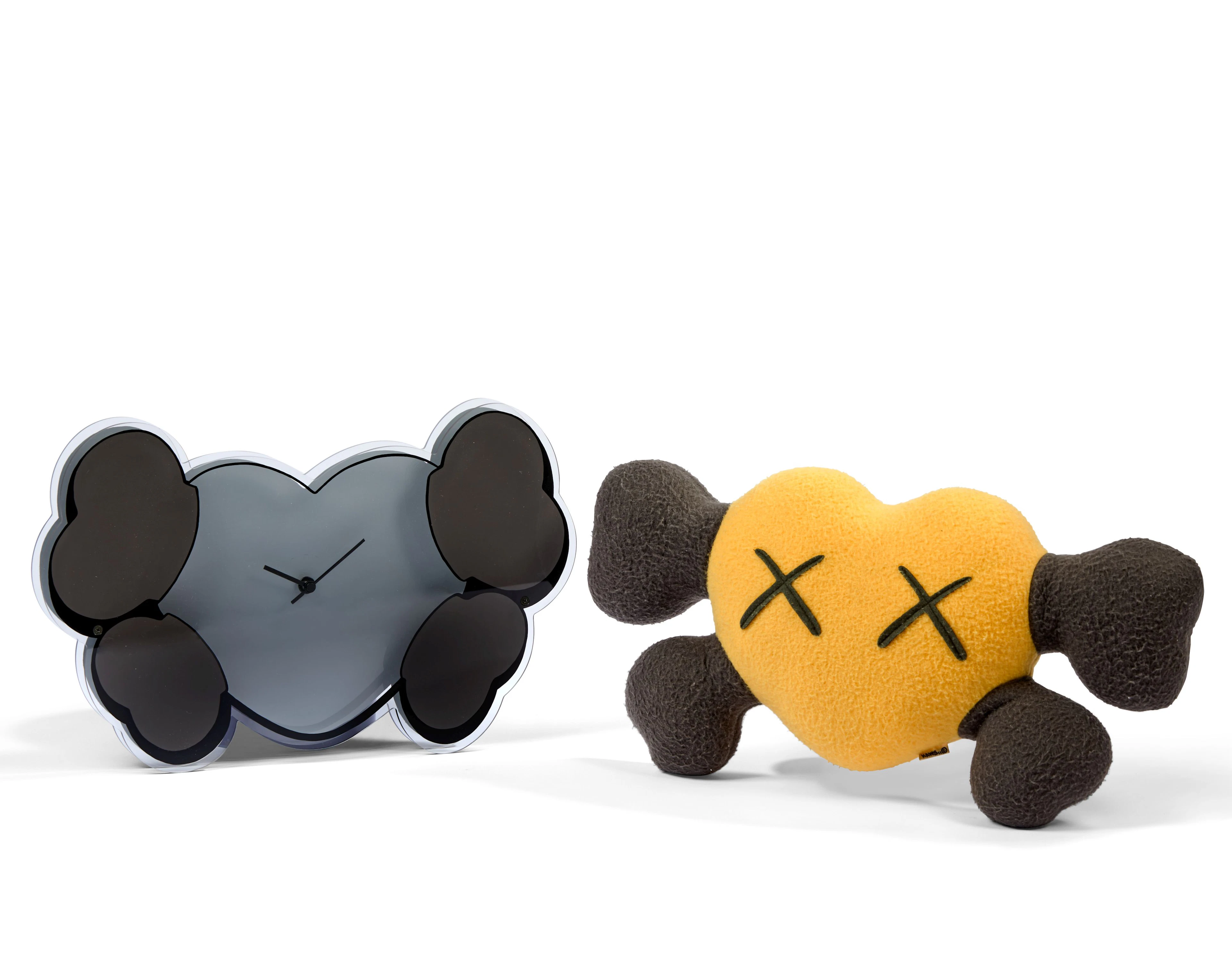 Hectic x Kaws (Américain - Né en 1974) Crossbane wall...