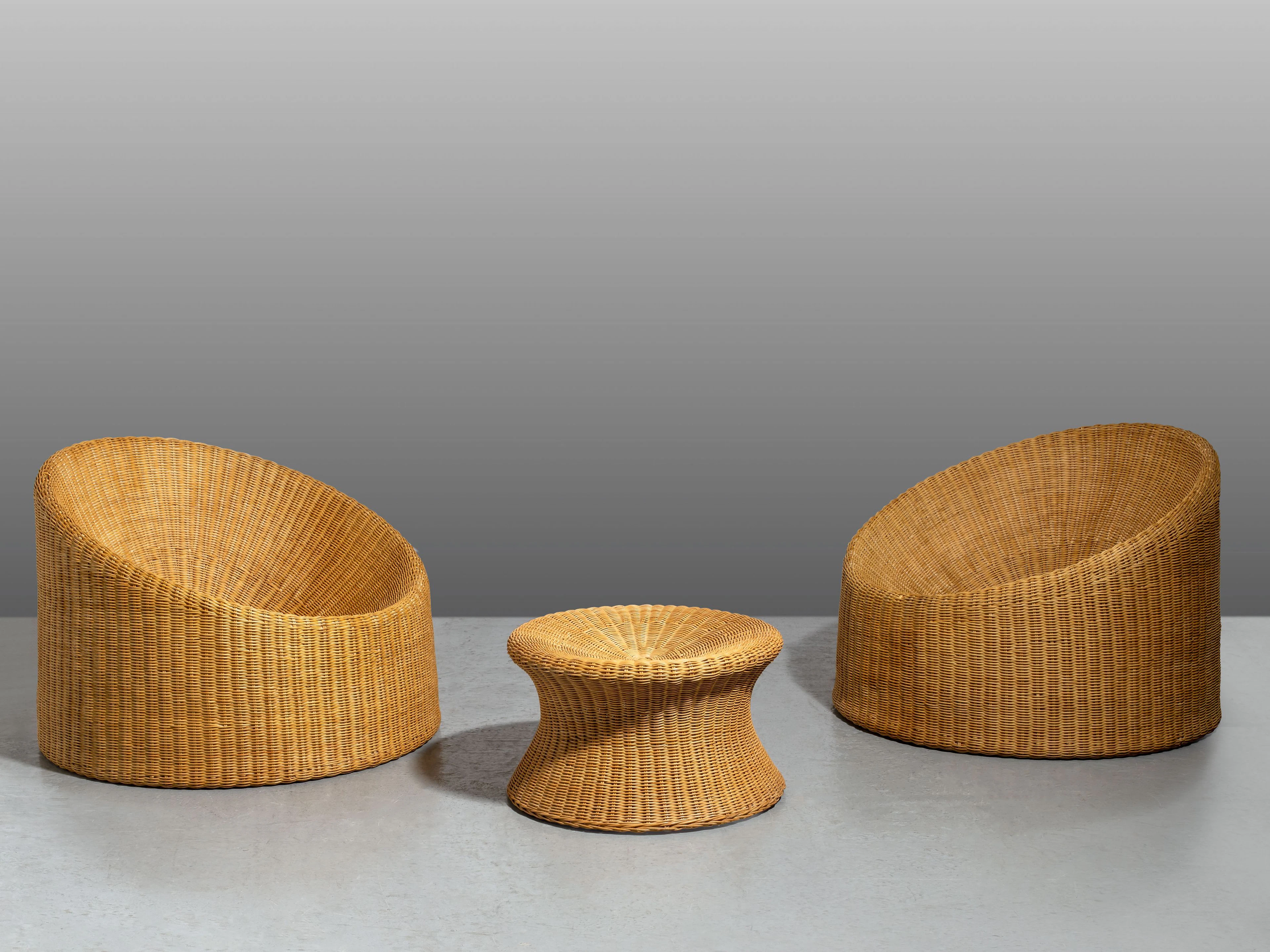 Eero AARNIO Né en 1932 Paire de fauteuils et un ottoman « Juttu » - circa 1960