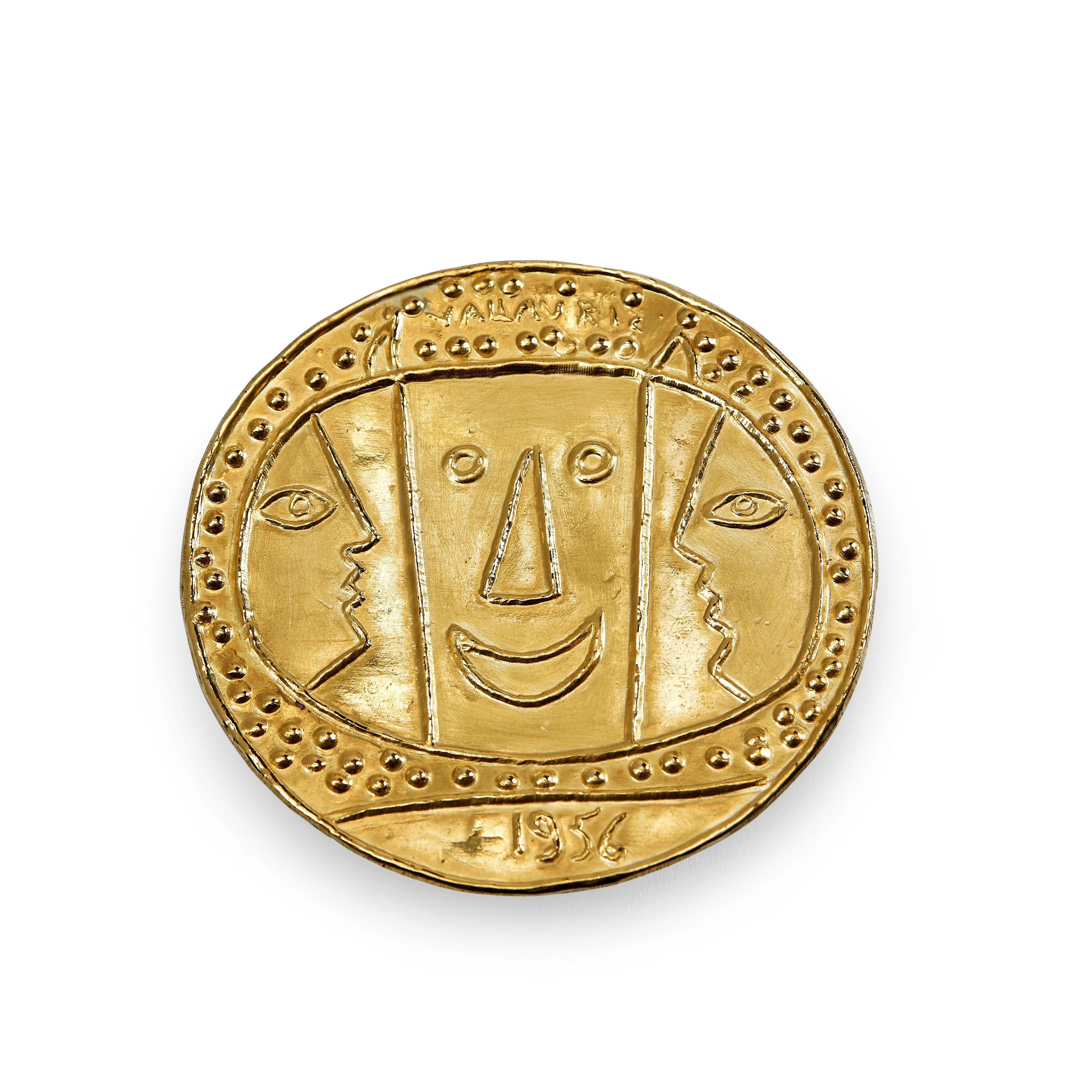 Pablo PICASSO (1881-1973) Vallauris - 1956 Pendentif en or 23K