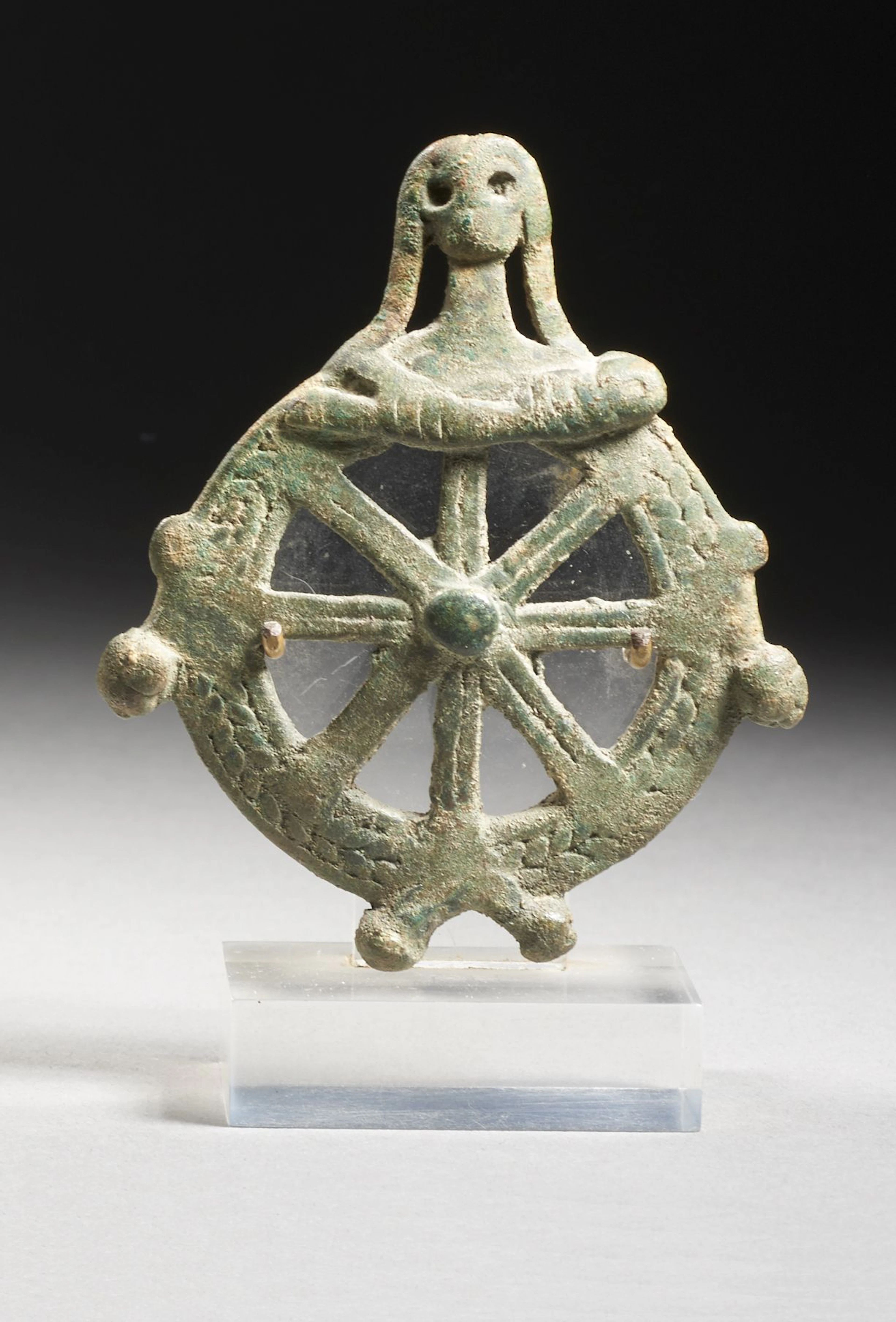 PENDENTIF EN BRONZE Art amlash, début du Ier millénaire av. J.-C.
