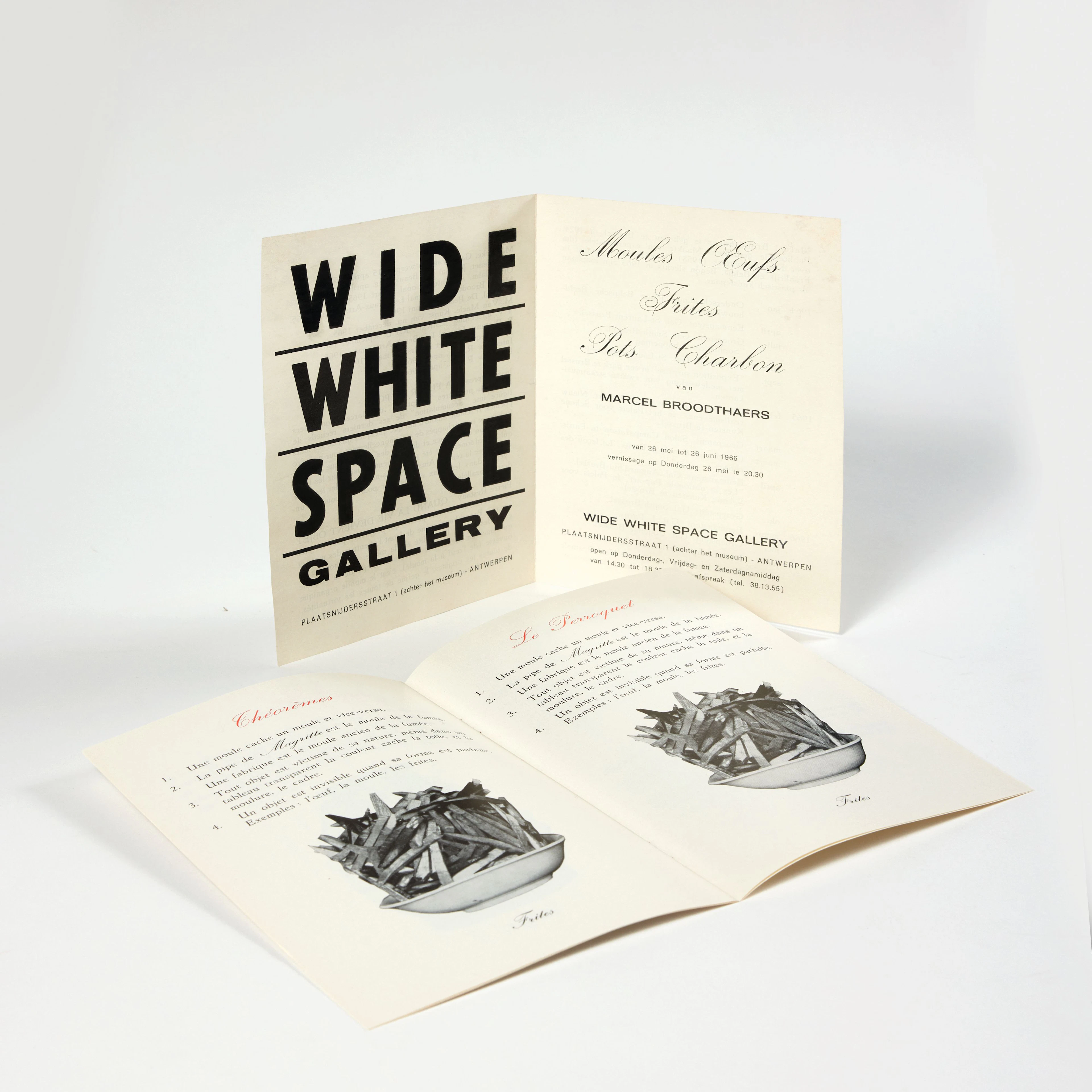 [Marcel BROODTHAERS]. Moules Œufs Frites Pots Charbon. Anvers, 1966.