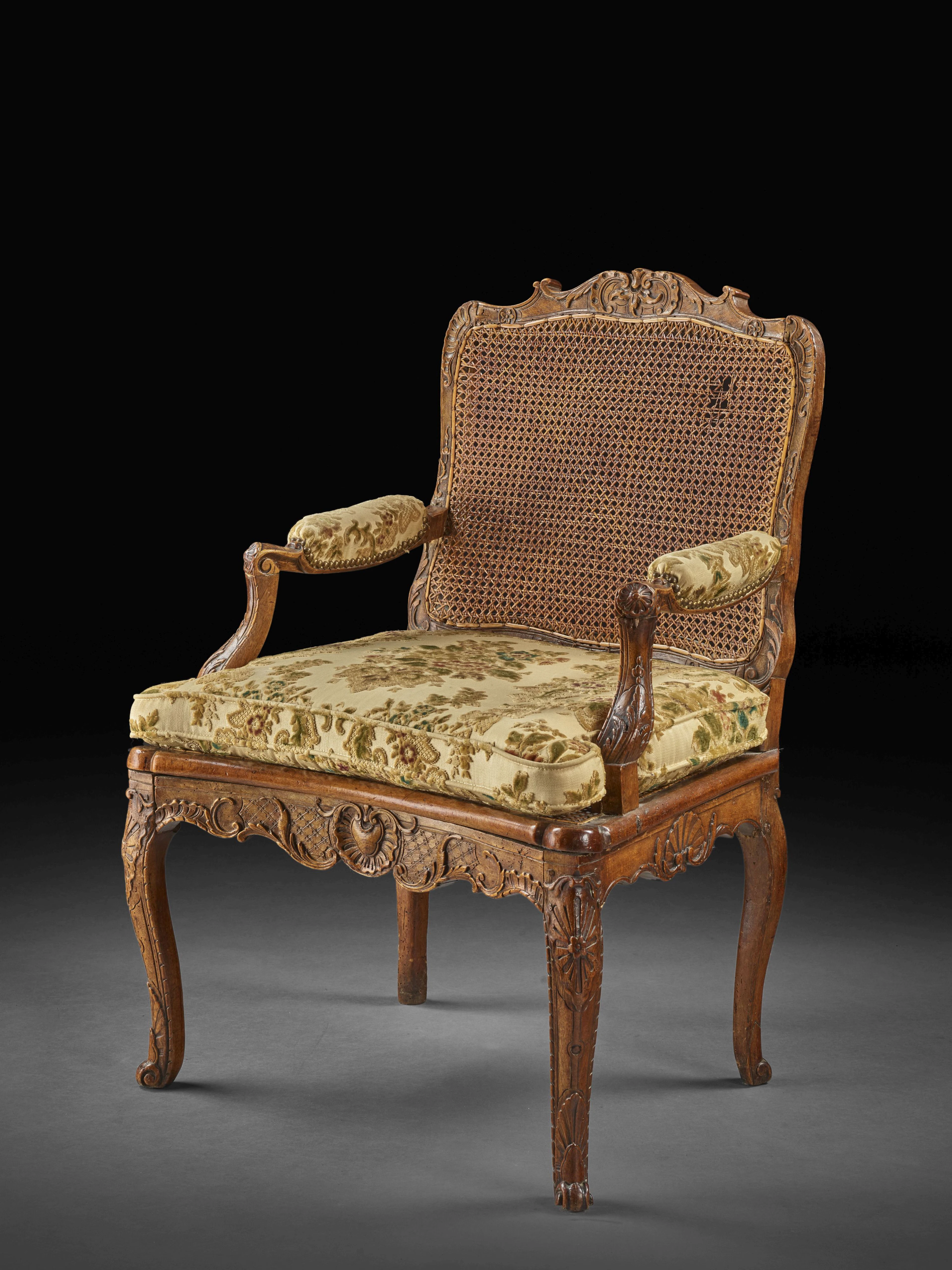 FAUTEUIL CANNÉ D'ÉPOQUE LOUIS XV