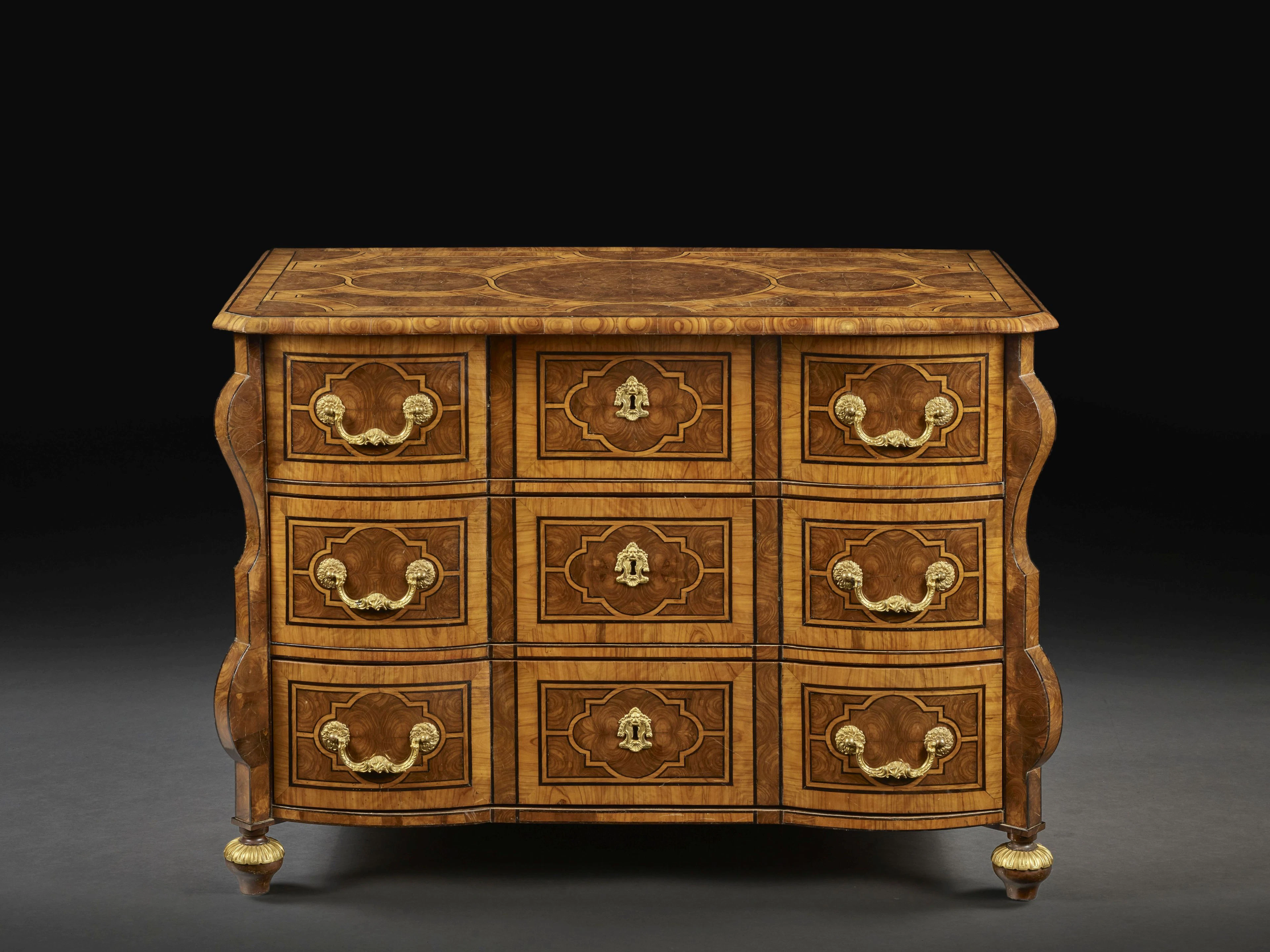 COMMODE MAZARINE D'ÉPOQUE LOUIS XIV