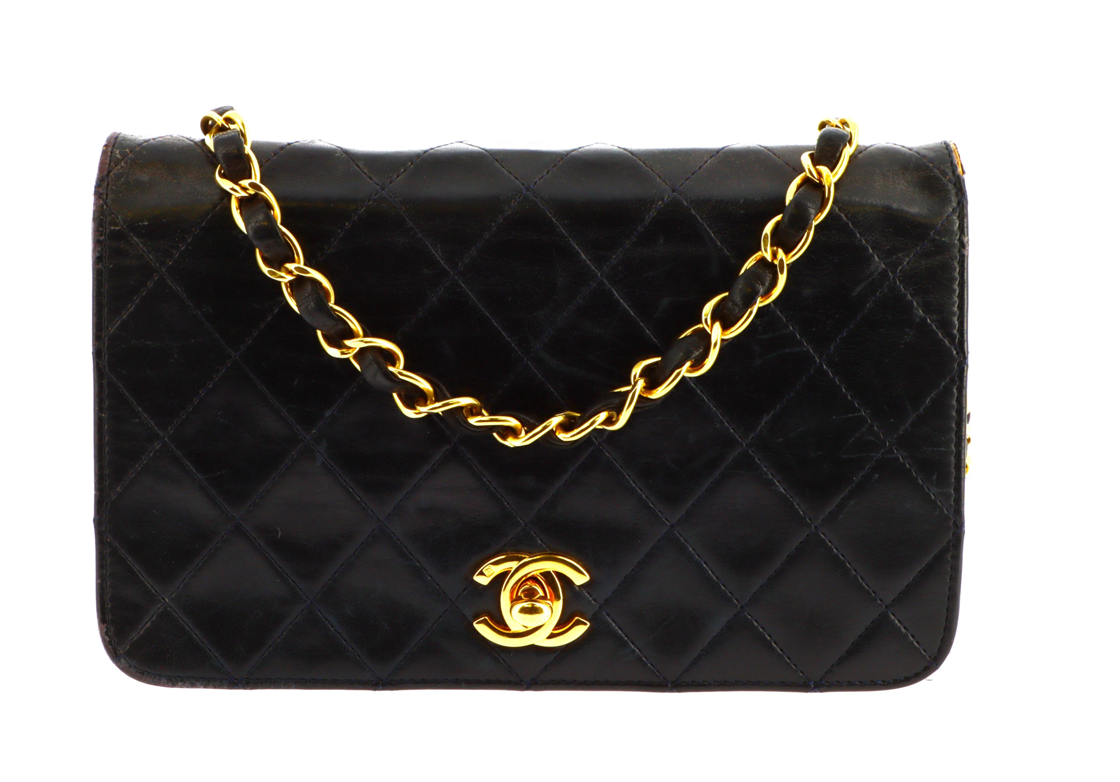 CHANEL circa 1980-1985 Minaudière Cuir matelassé noir...