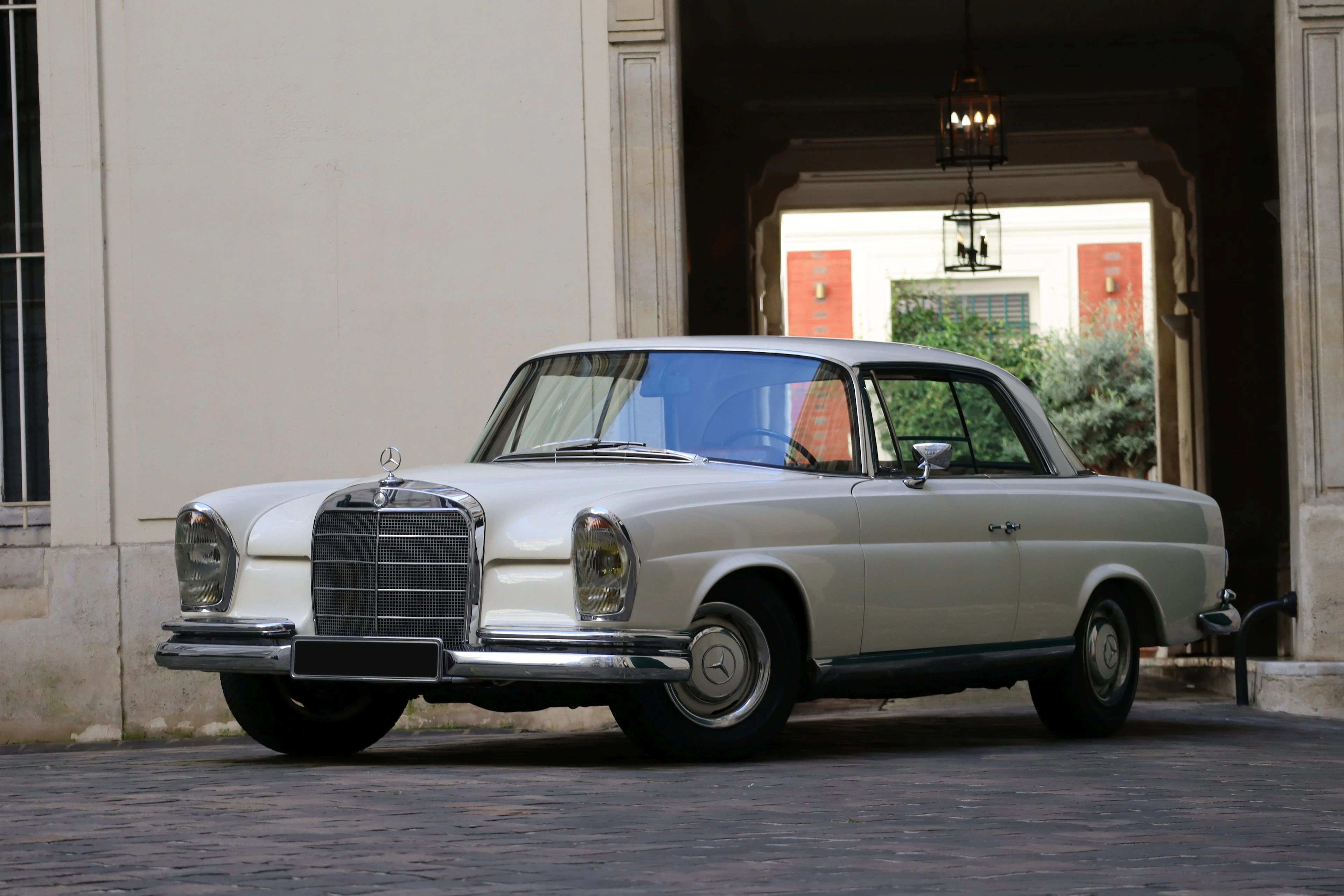 1967 Mercedes-Benz 250 SE Coupé