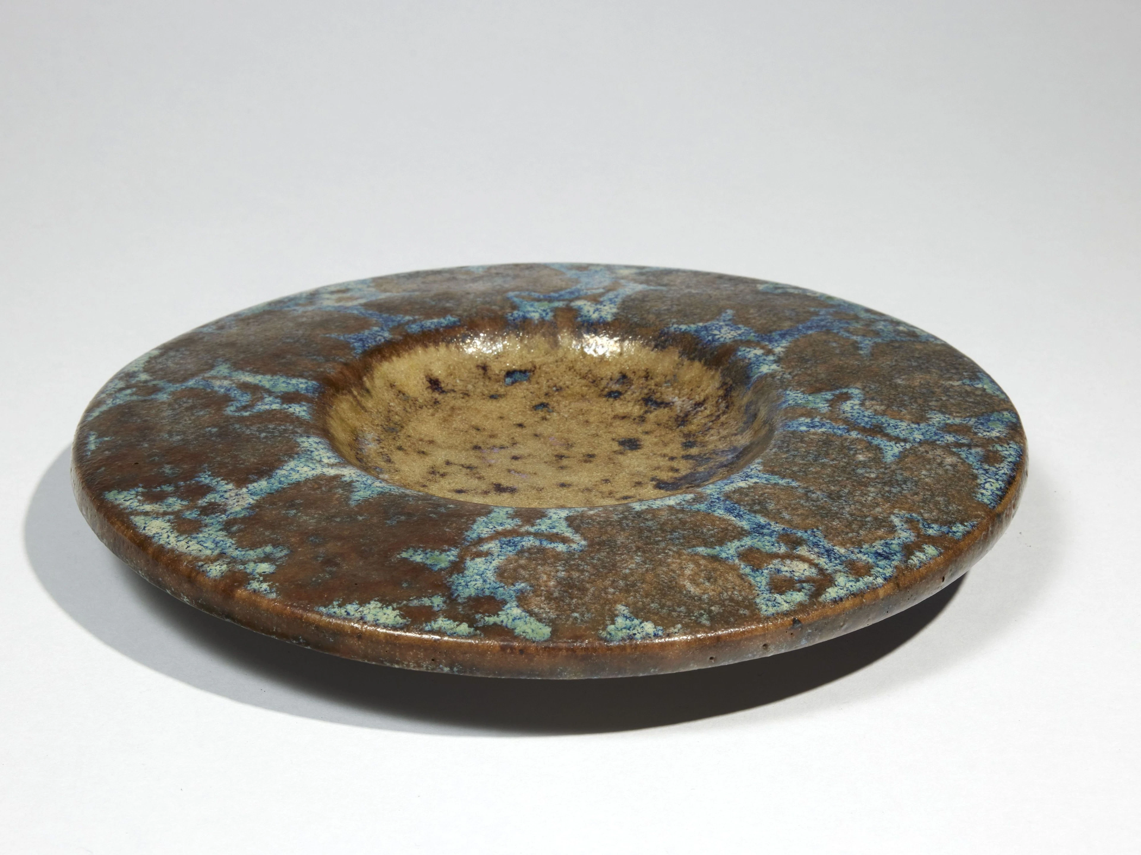 Émile DECOEUR 1876-1953 Plat circulaire - circa 1904-1909