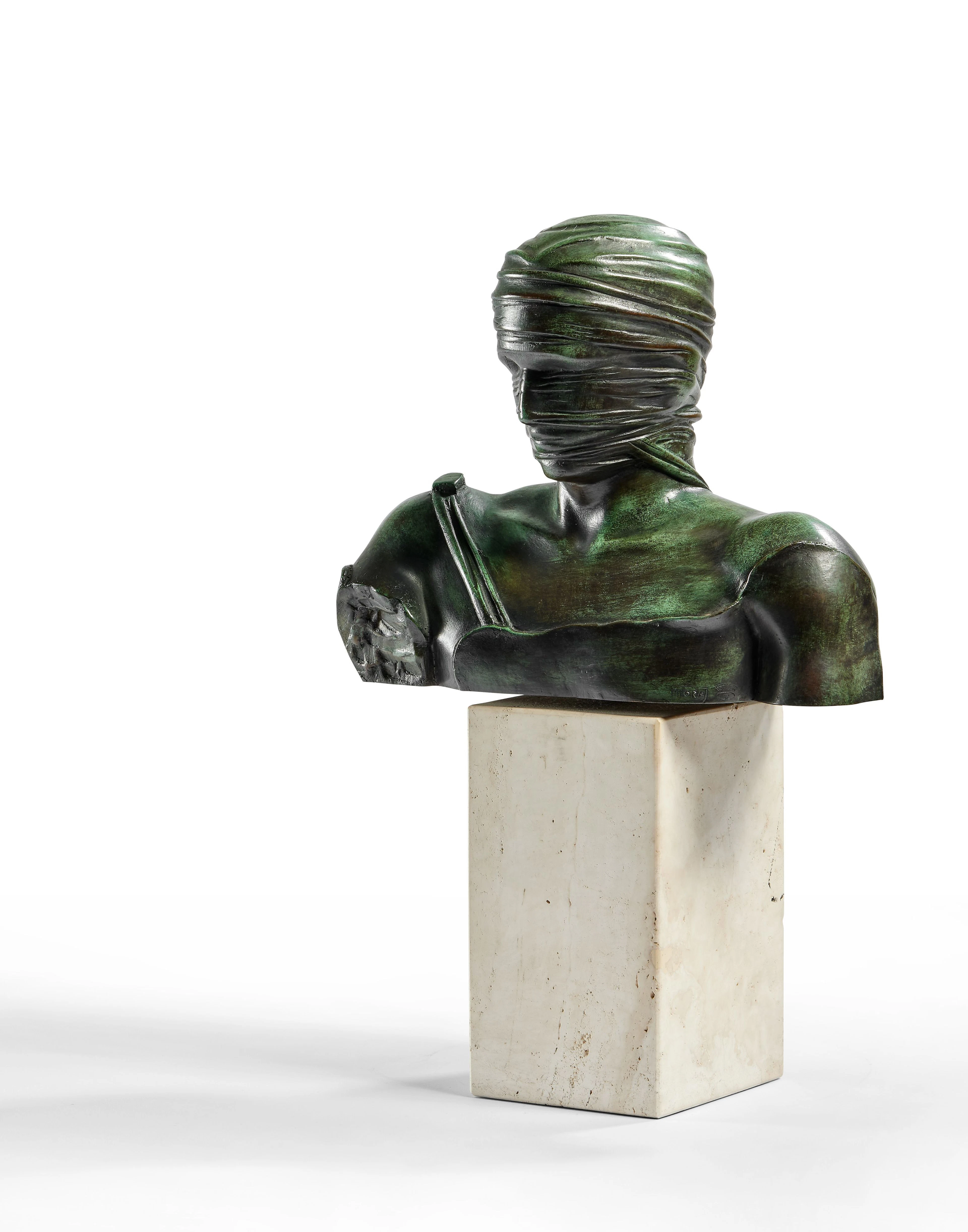 Igor MITORAJ (1944 - 2014) Argos - 1989 Bronze à patine verte et pierre