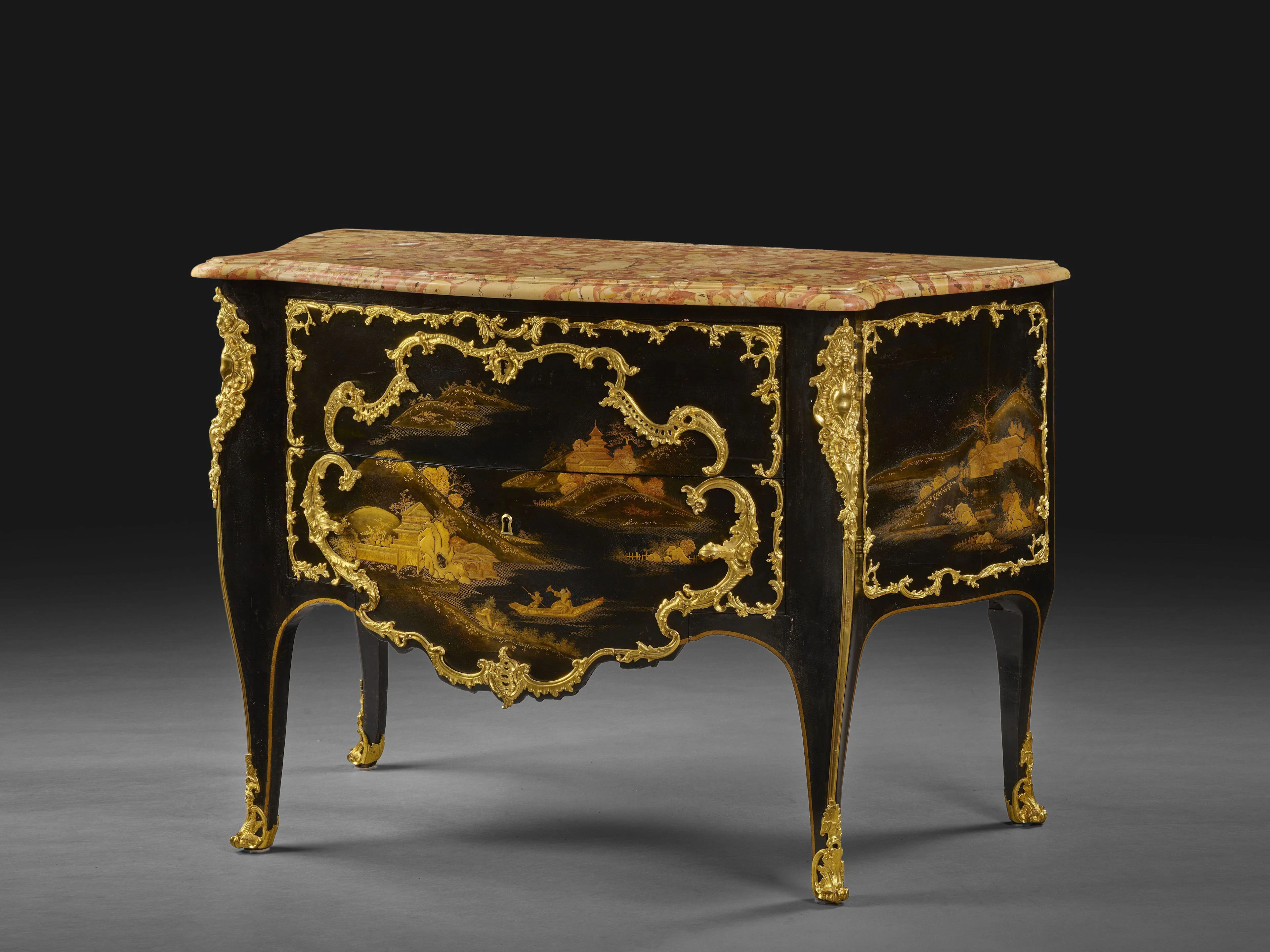 COMMODE D'ÉPOQUE LOUIS XV Attribuée à Mathieu Criaerd