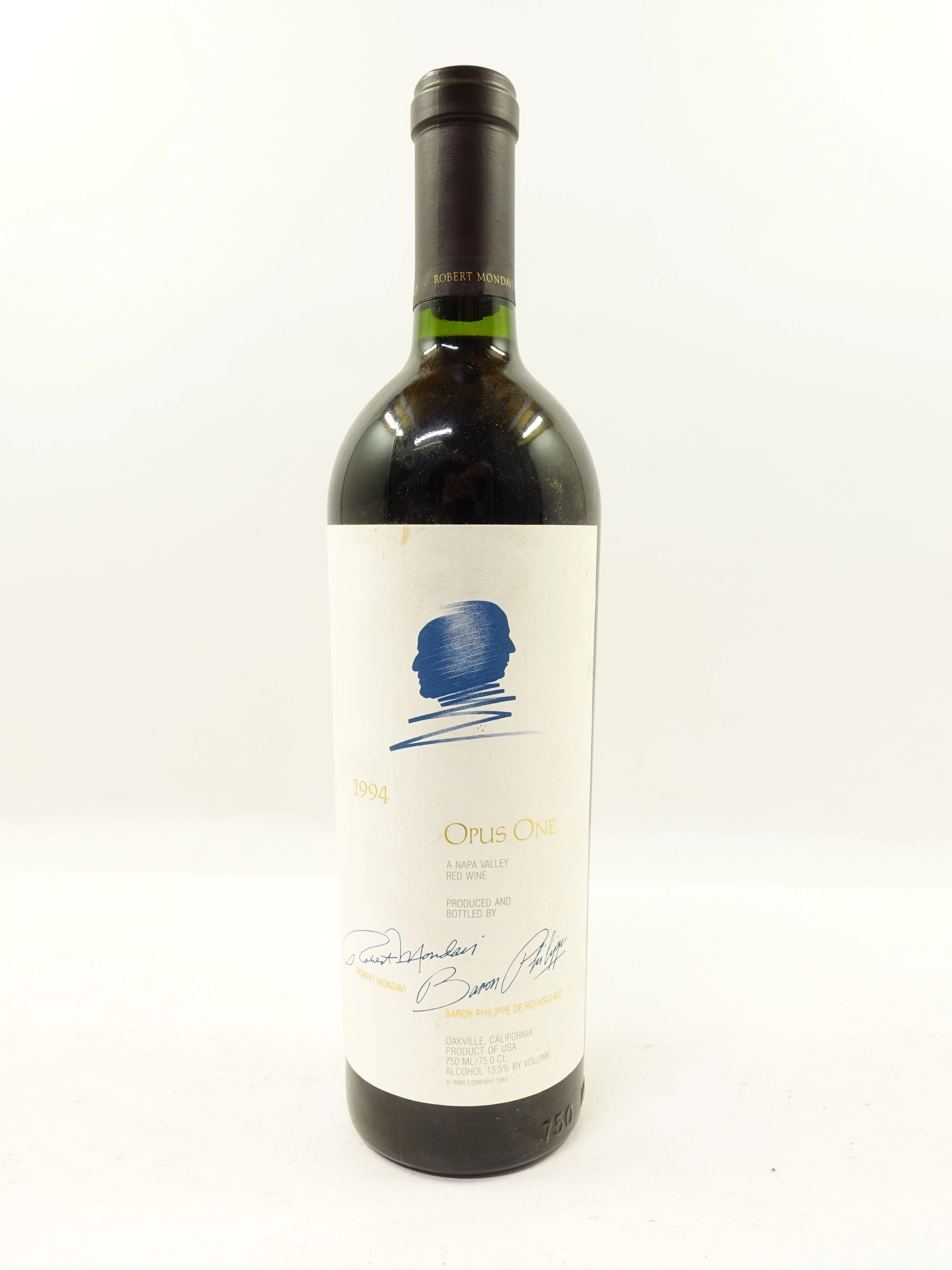 1 bouteille Etats Unis - OPUS ONE 1994 Mondavi (étiquette sale)