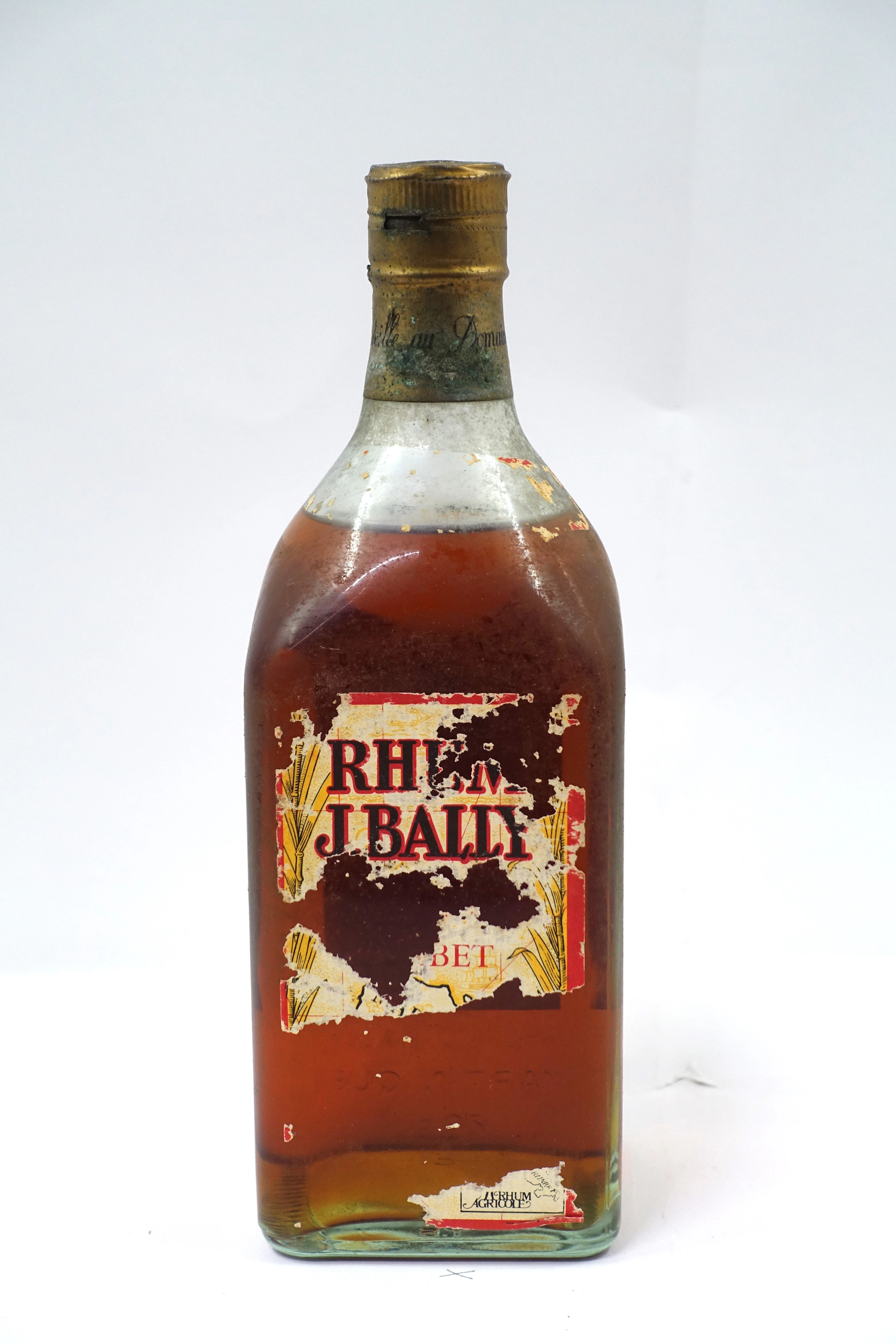 1 bouteille RHUM J.BALLY 1970 Plantations Lajus du Carbet. Martinique