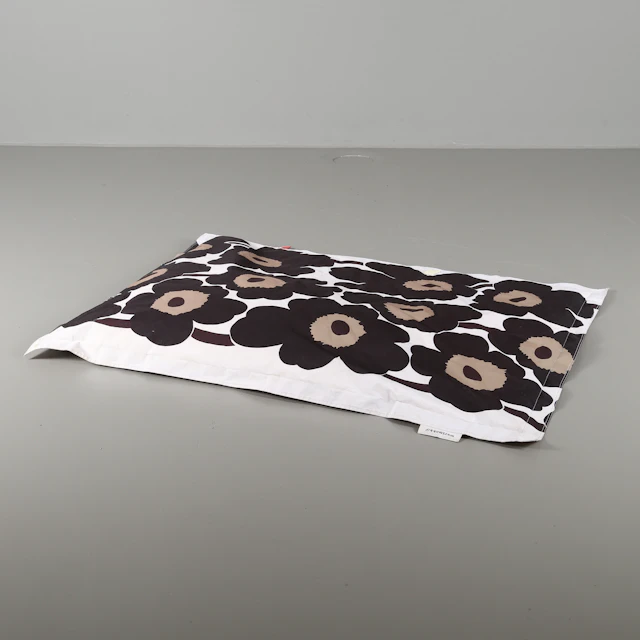 SITTPUFF "Fat Boy" Marimekko, Unikko, modern tillverkning.