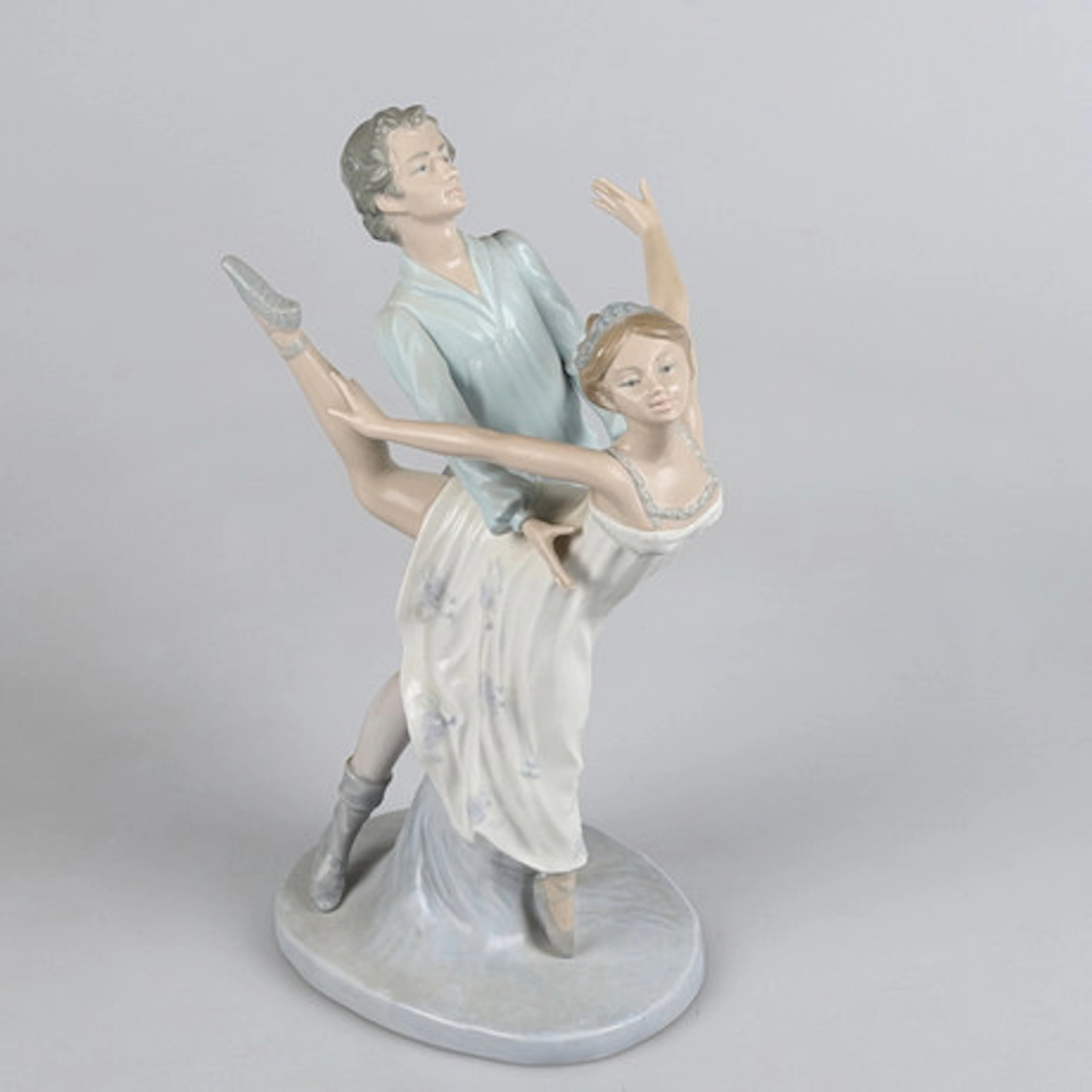 PORSLINSFIGUR, DAO, Lladro 1983.