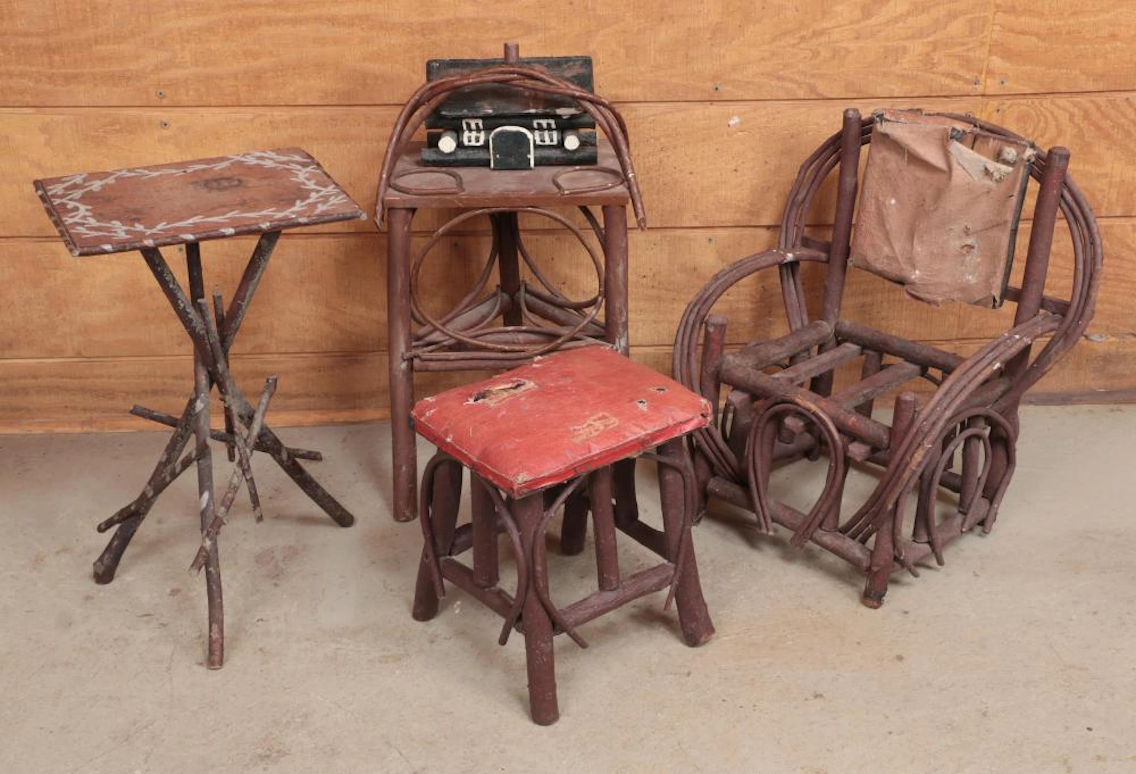 Group of (4) Adirondack furniture items, to includ
