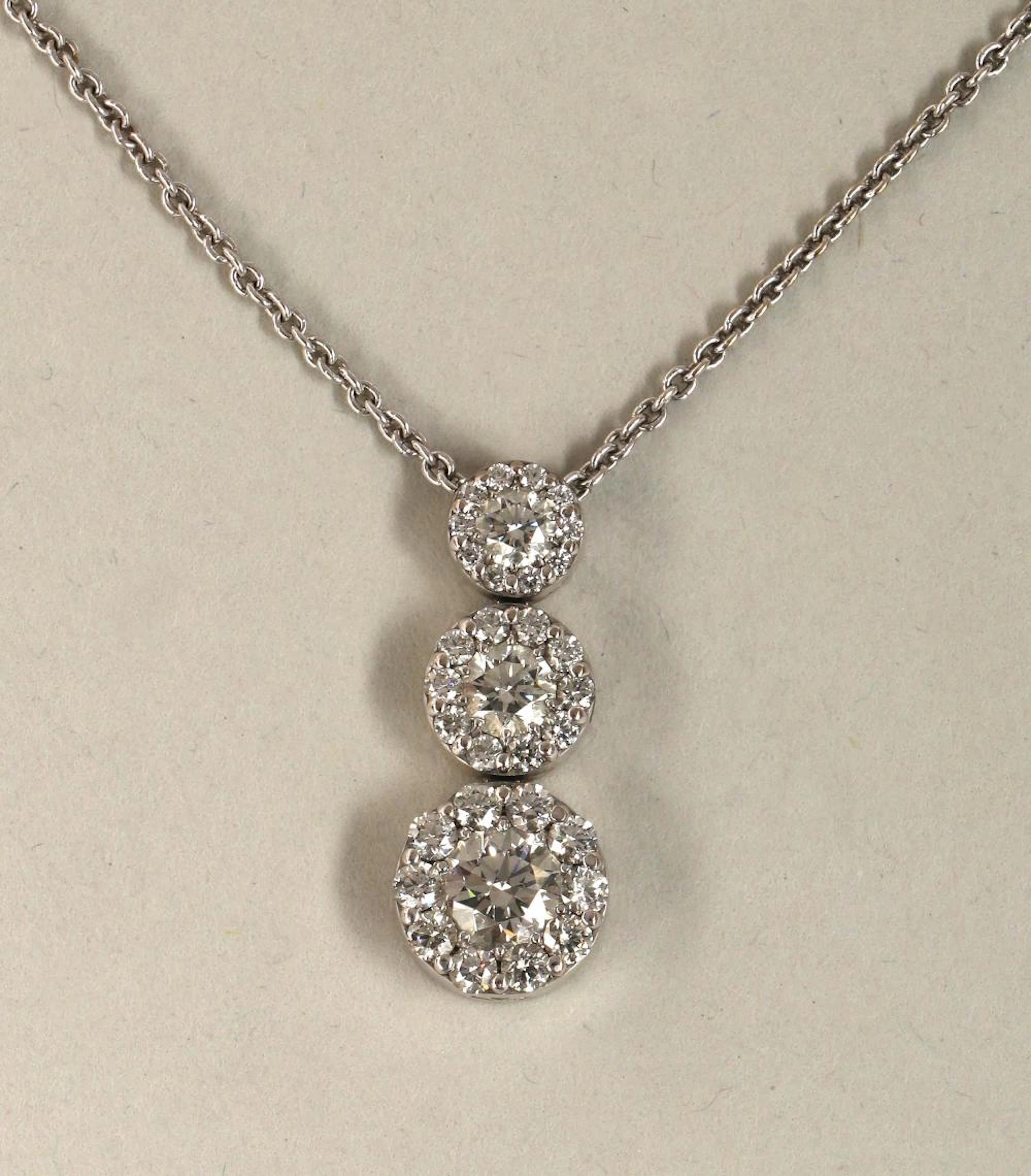 Hearts on Fire diamond 18k necklace