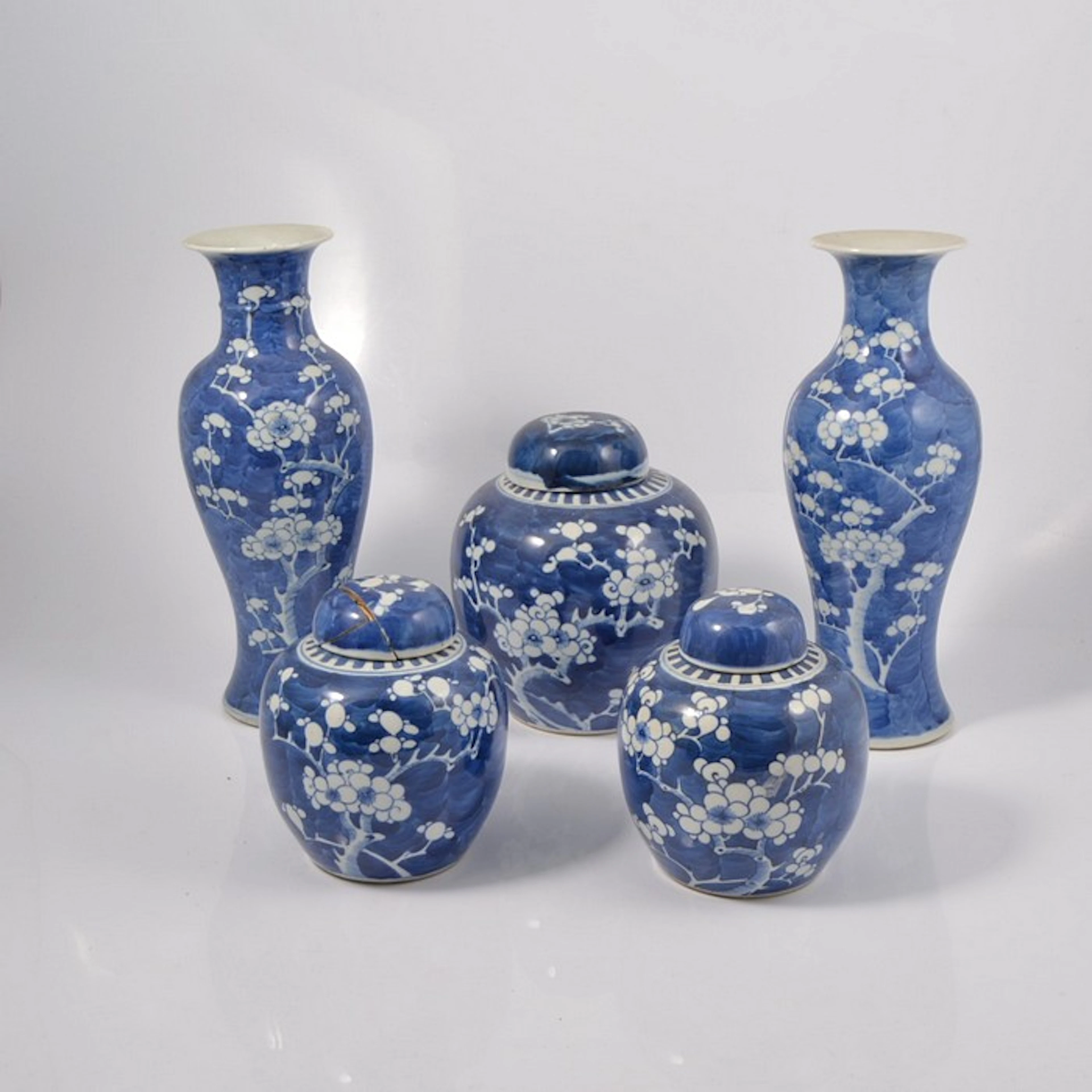 Three Chinese blue and white ginger jars