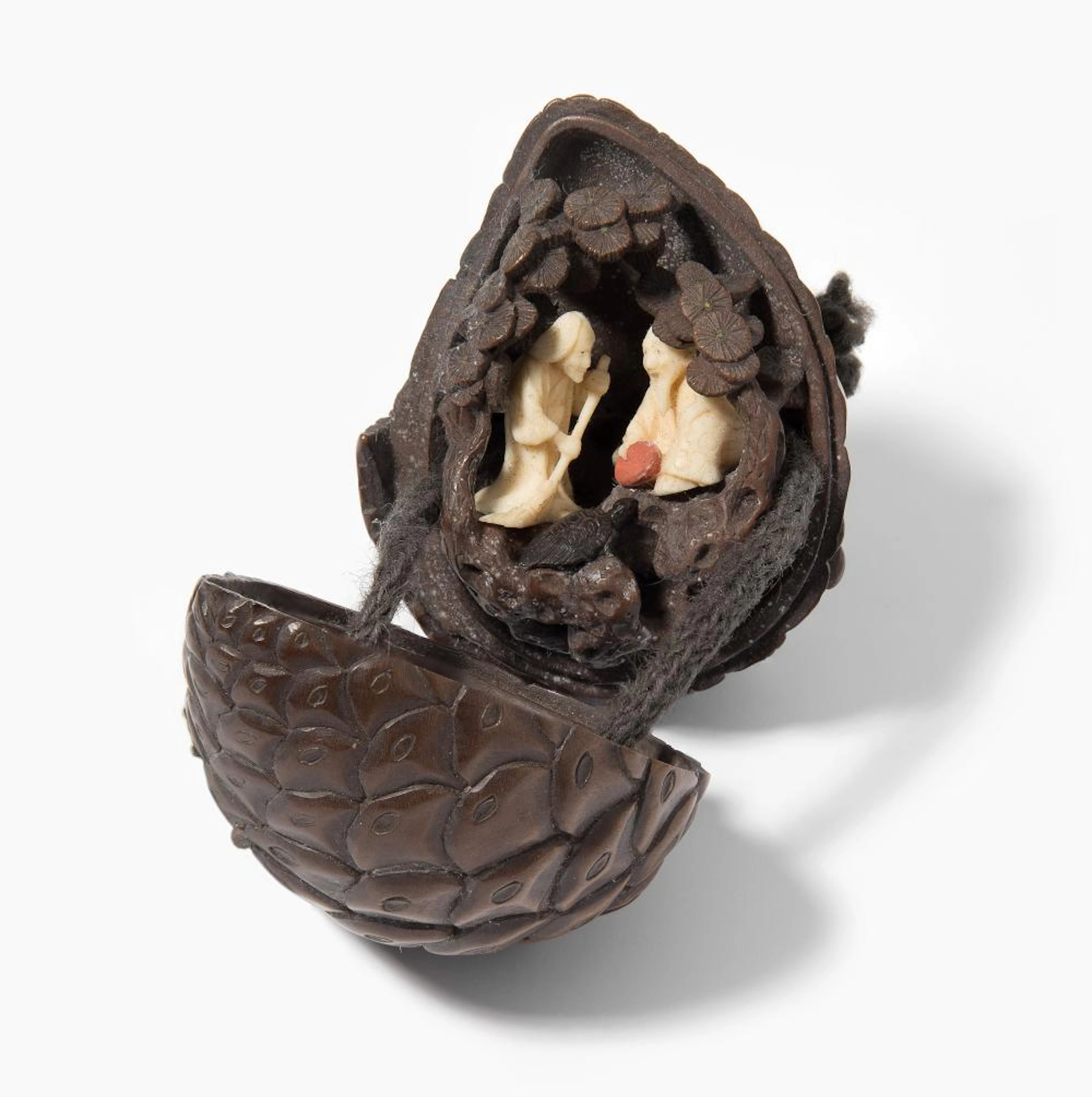 KARAKURI-NETSUKE VON OUCHI GYOKUSO (TOKYO 1879?1944)