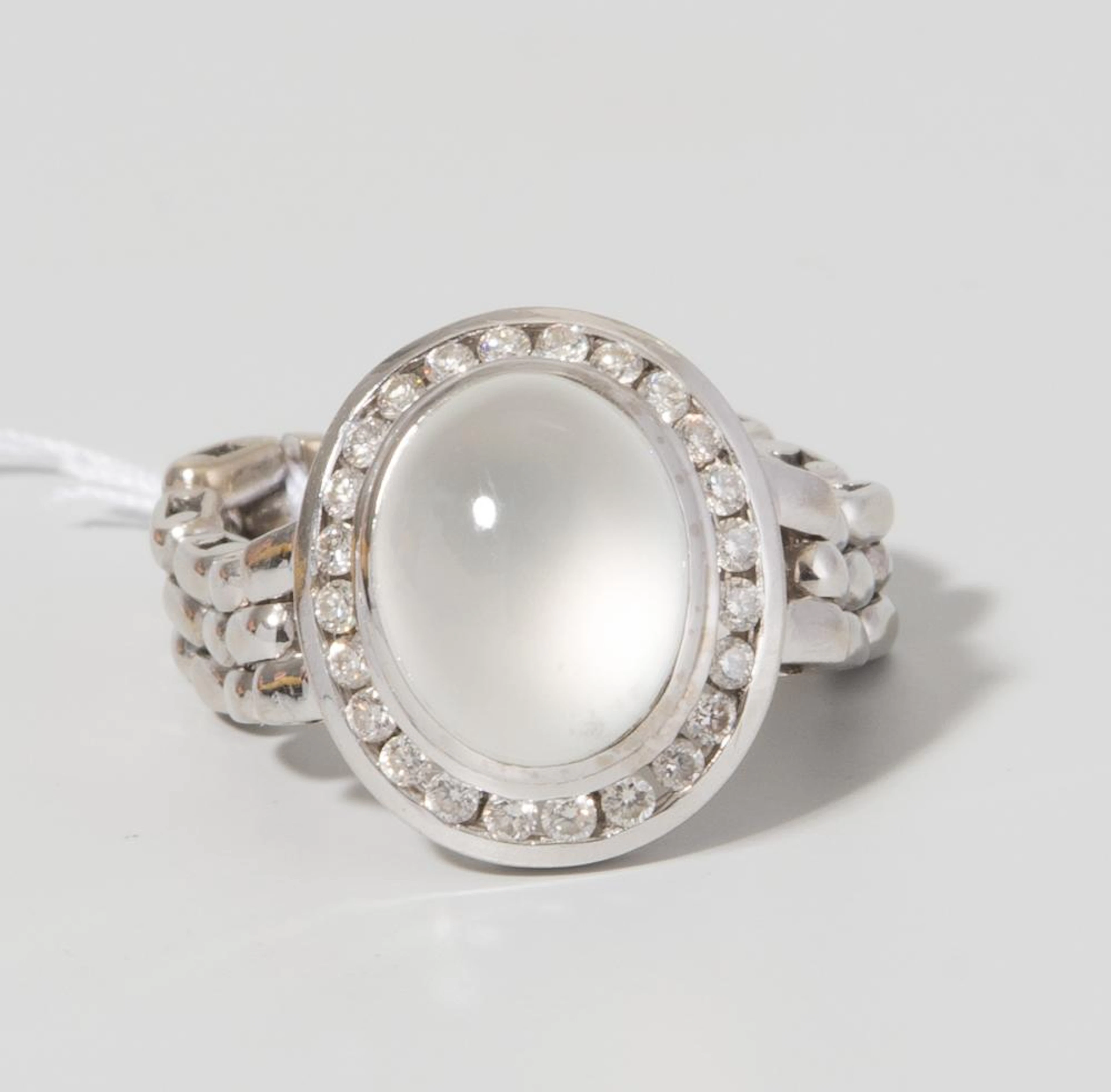 MONDSTEIN-BRILLANT-RING