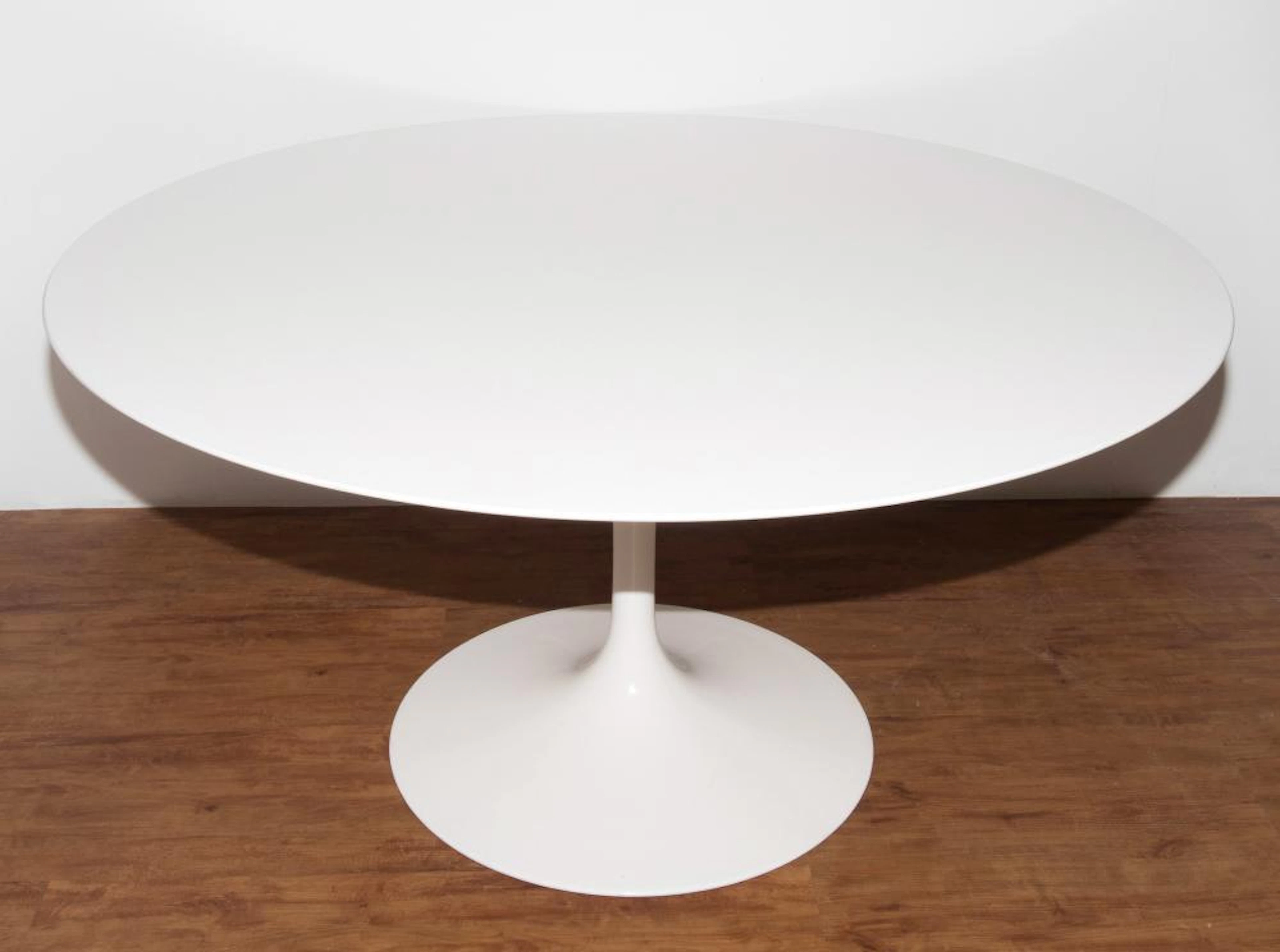 EERO SAARINEN, ESSTISCH "PEDESTAL"
