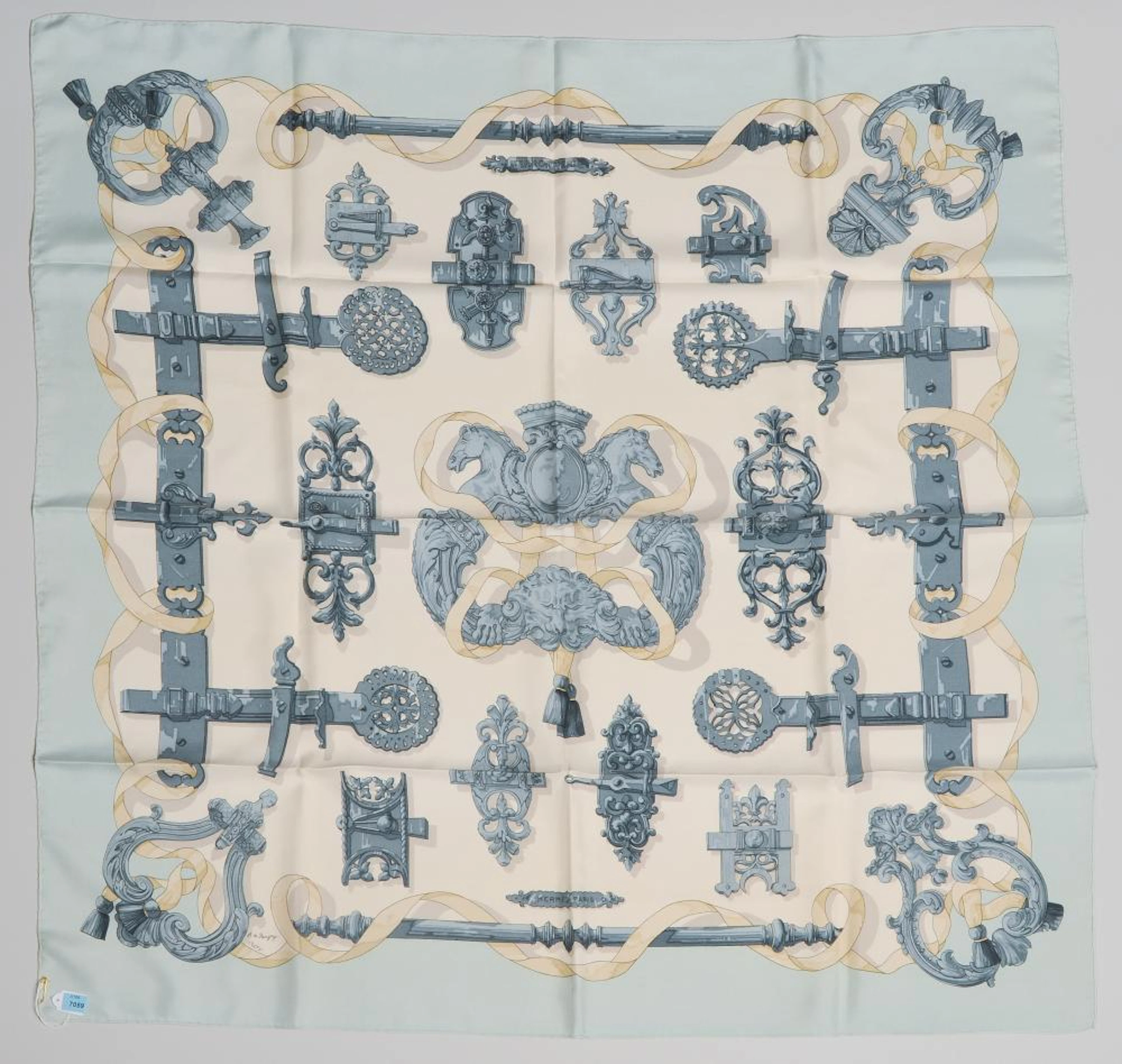 HERMÈS, FOULARD "FERRONNERIE"