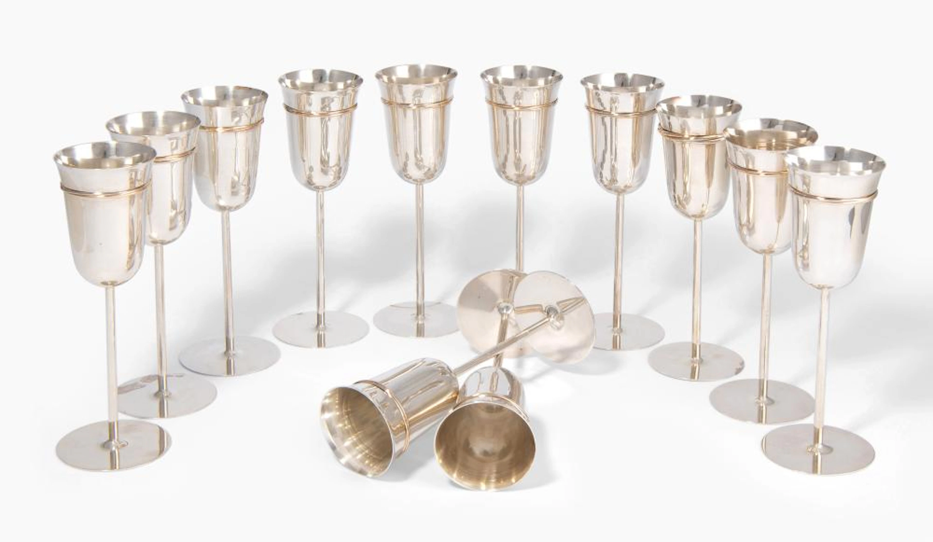 LOT: 12 CHAMPAGNERKELCHE, CARTIER