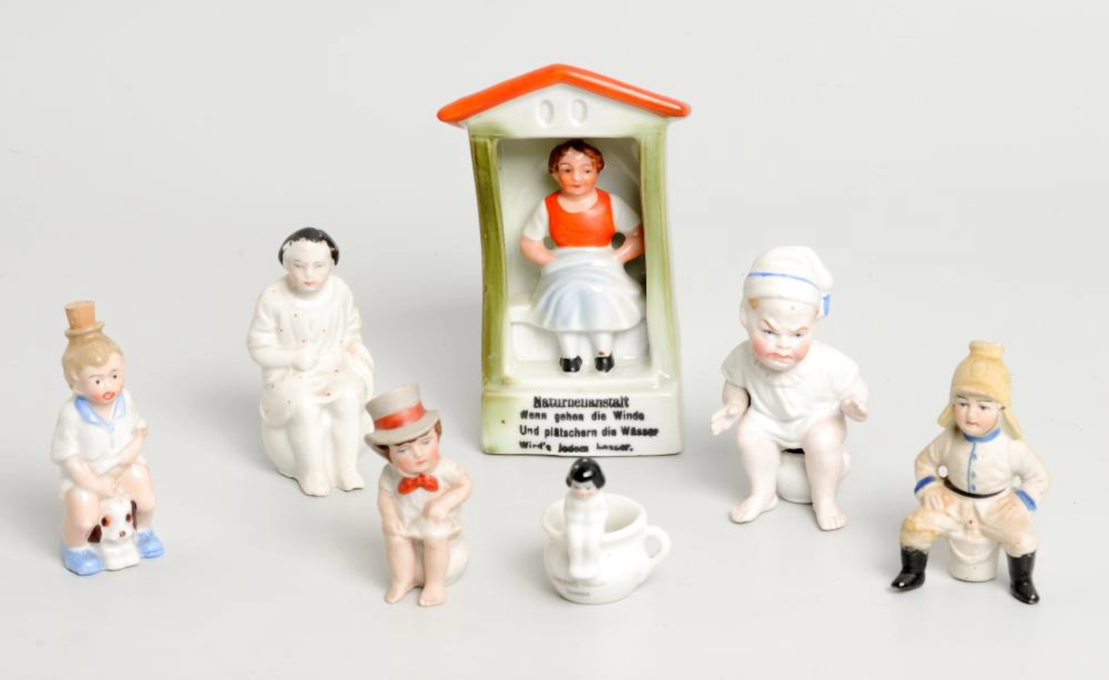 LOT: 7 NIPPES-PÜPPCHE