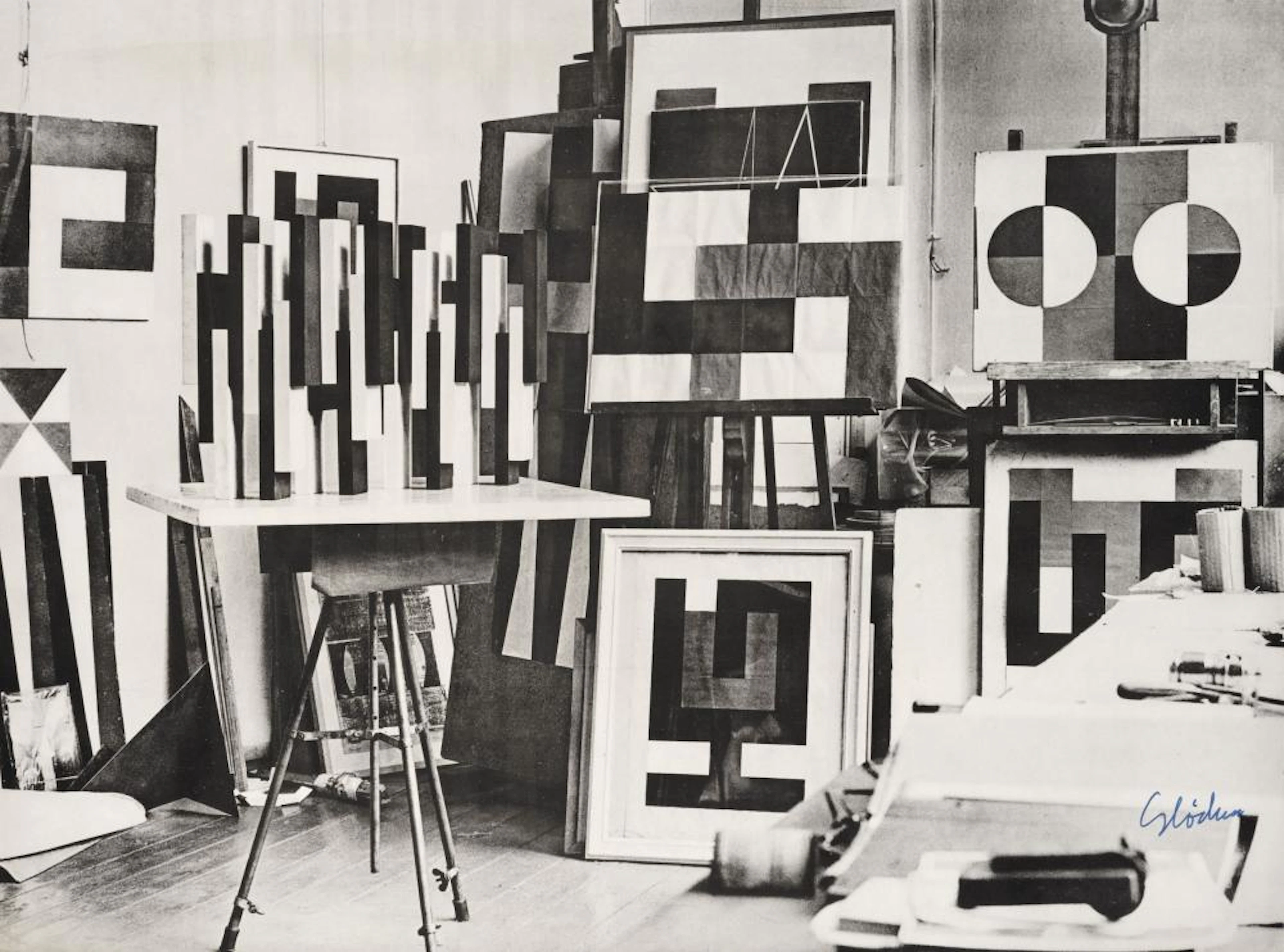 Hermann Glöckner, Das Atelier des Künstlers. 1980.