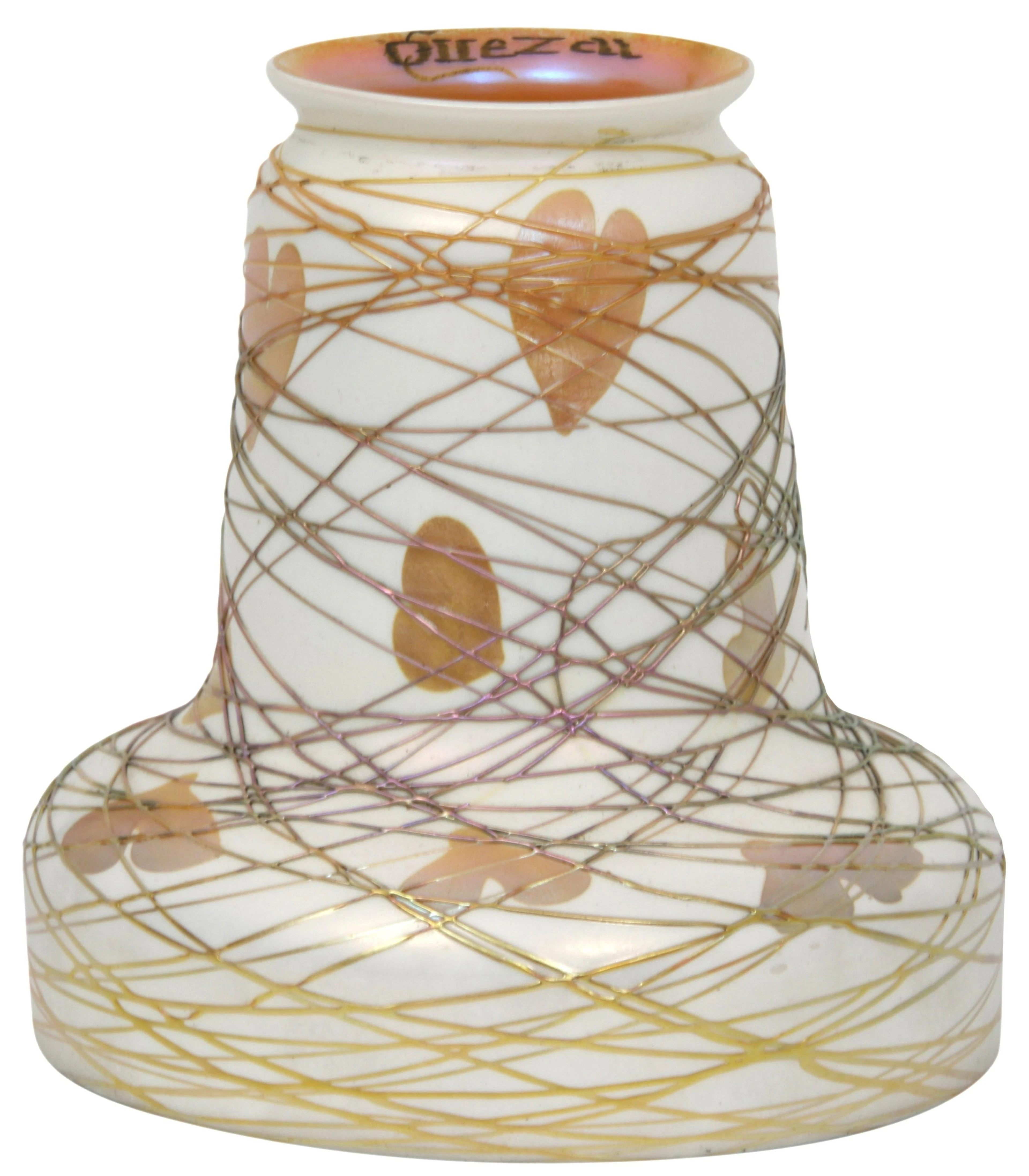 Quezal Heart & Vine Threaded Shade