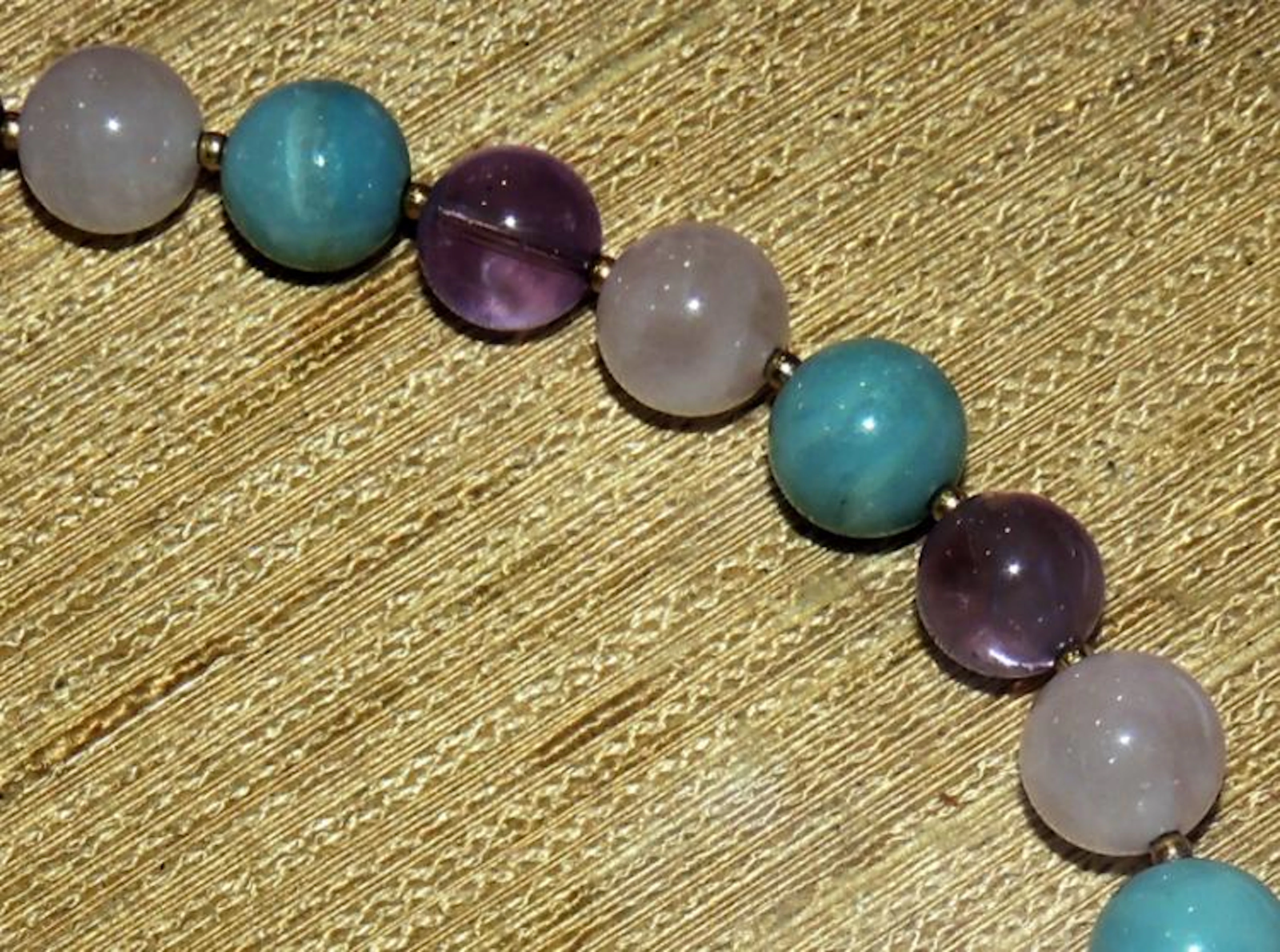 AMETHYSTS, PINK QUARTZS AND CALZEDONIA NECKLACE