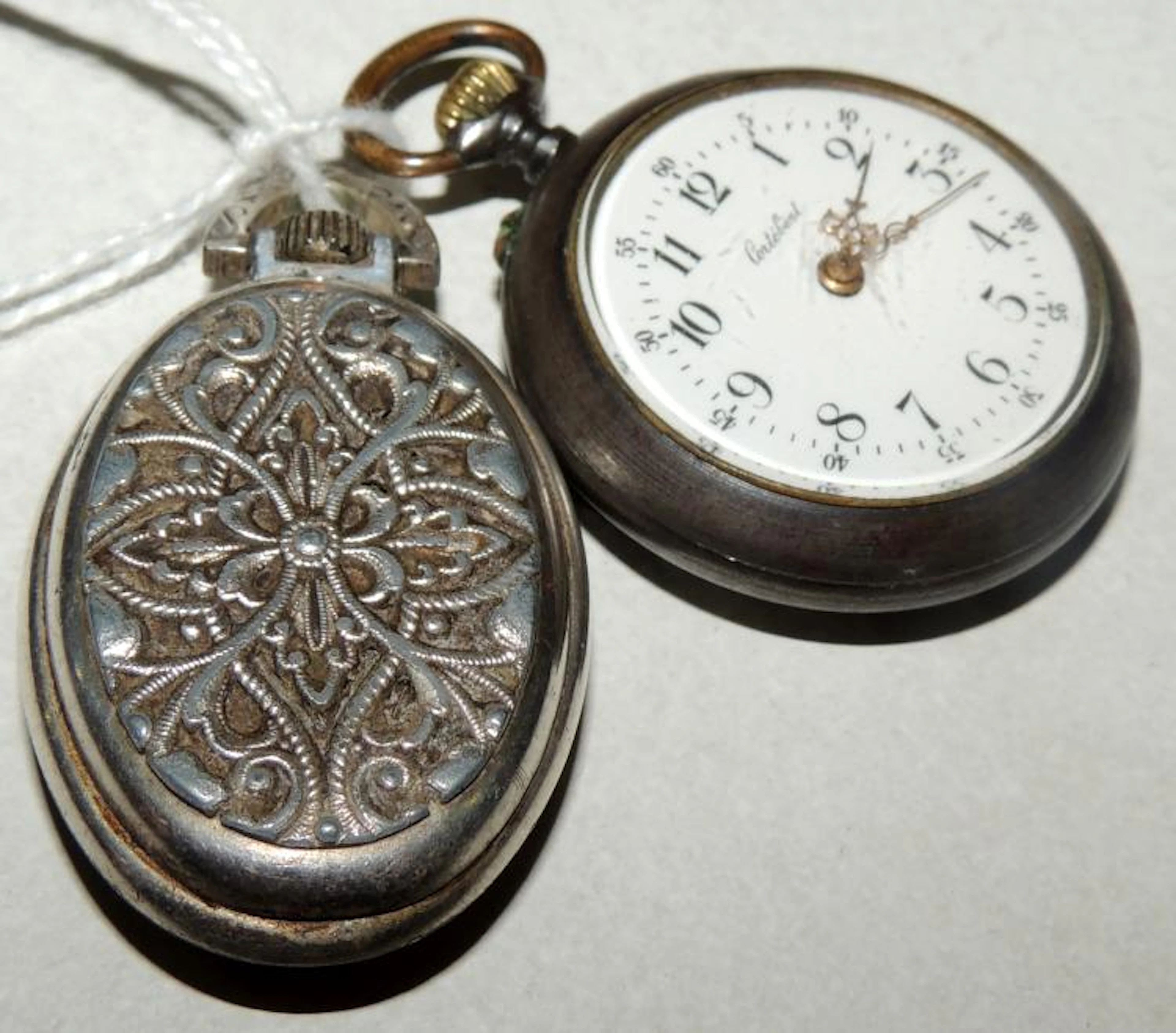 TWO antique POCKET WATCHES in silver. Working.
