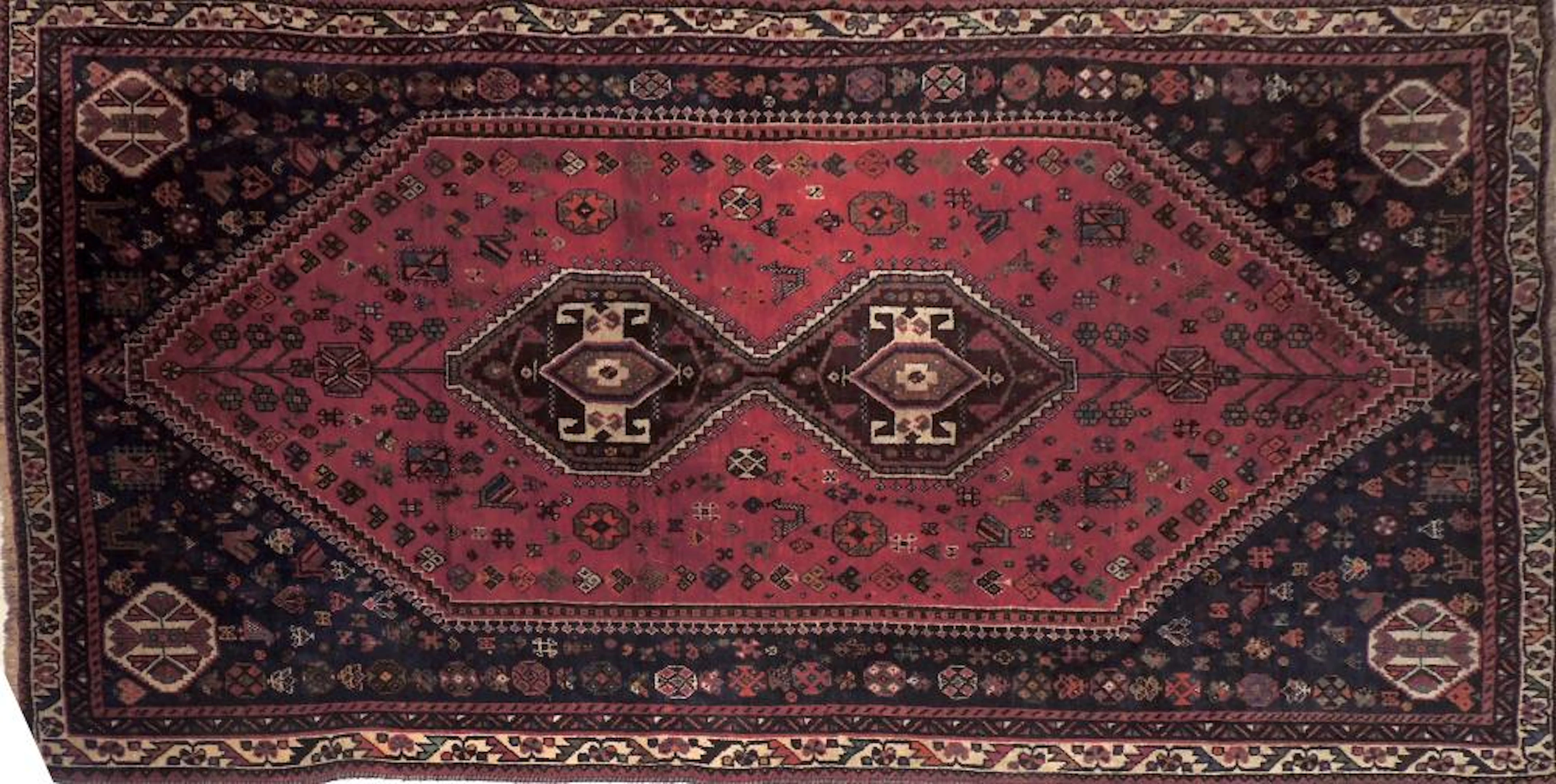 IRANÍ CARPET