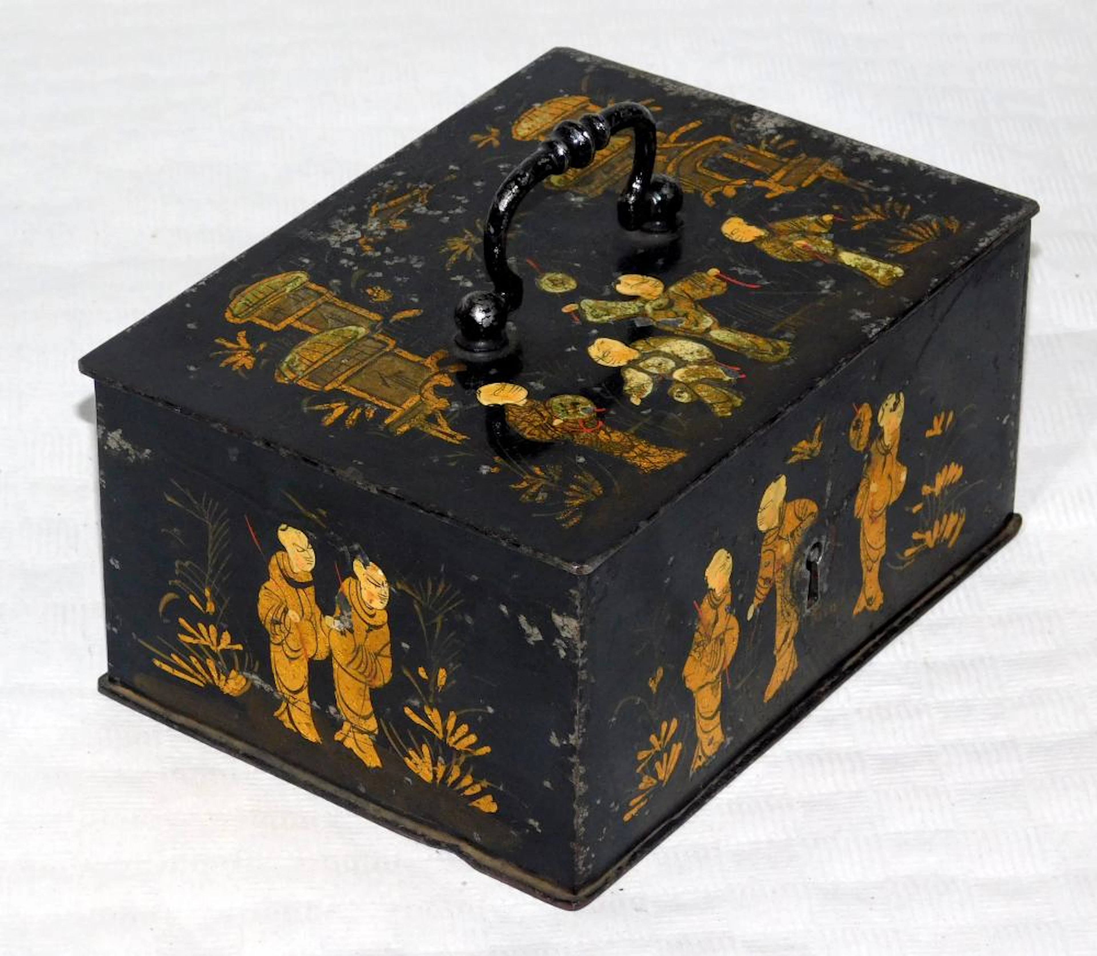 EASTERN FLOW BOX in black lacquered metal with oriental...