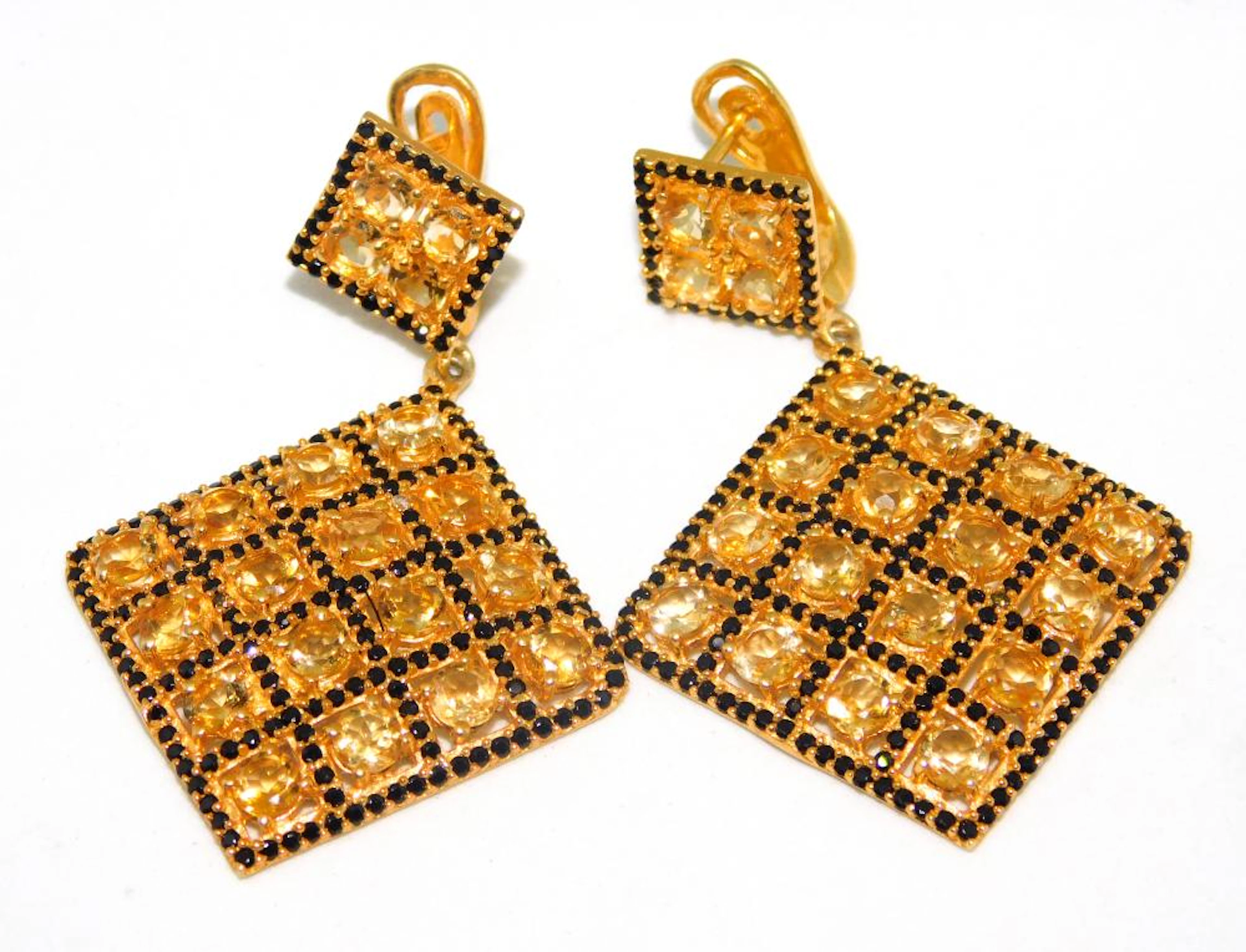 PENDIENTES GEOMÉTRICOS en plata con plaqué en oro amarillo tanzanitas naturales