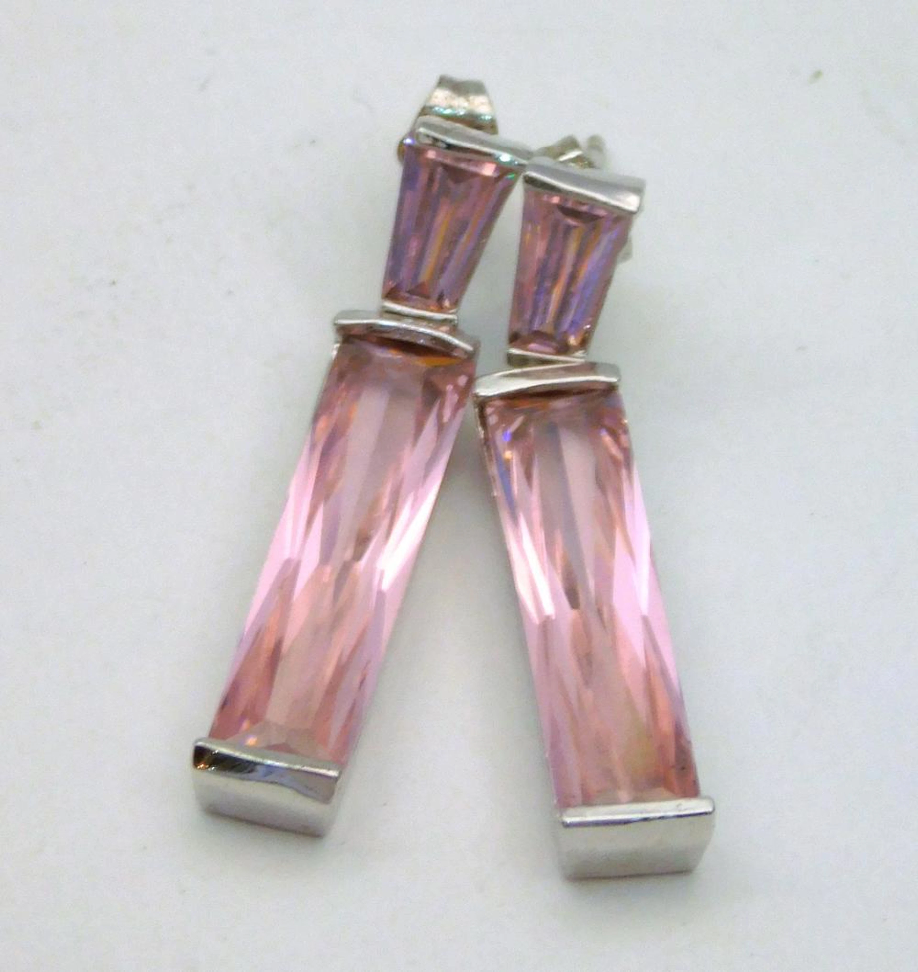 PENDIENTES en plata con cristales color rosa