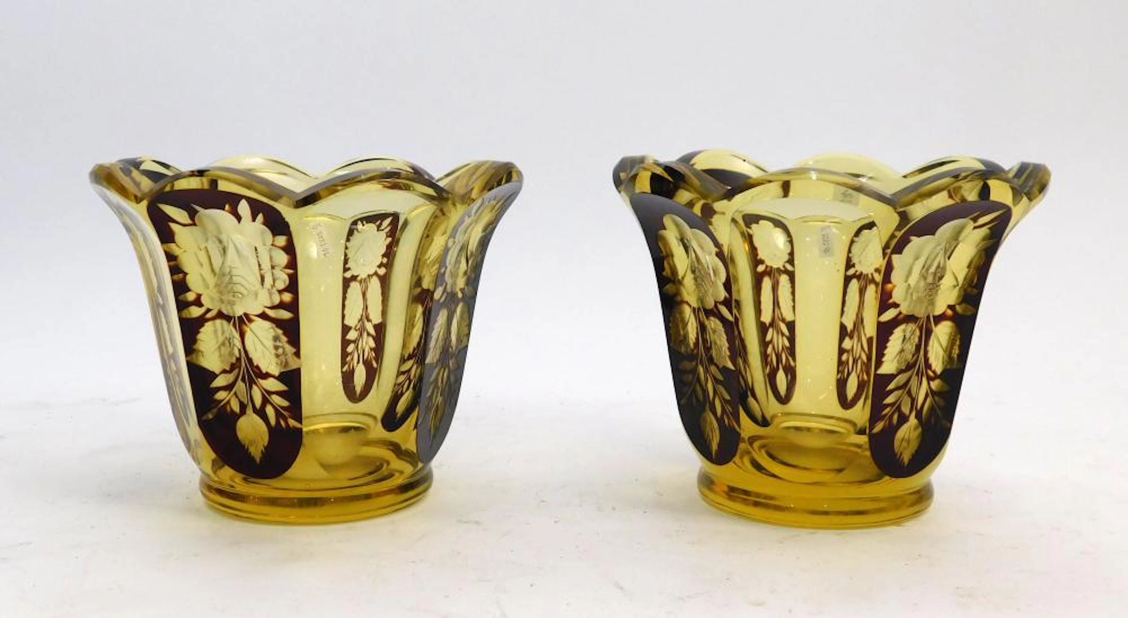 PAREJA DE JARRONES en cristal de Bohemia color amarillo...