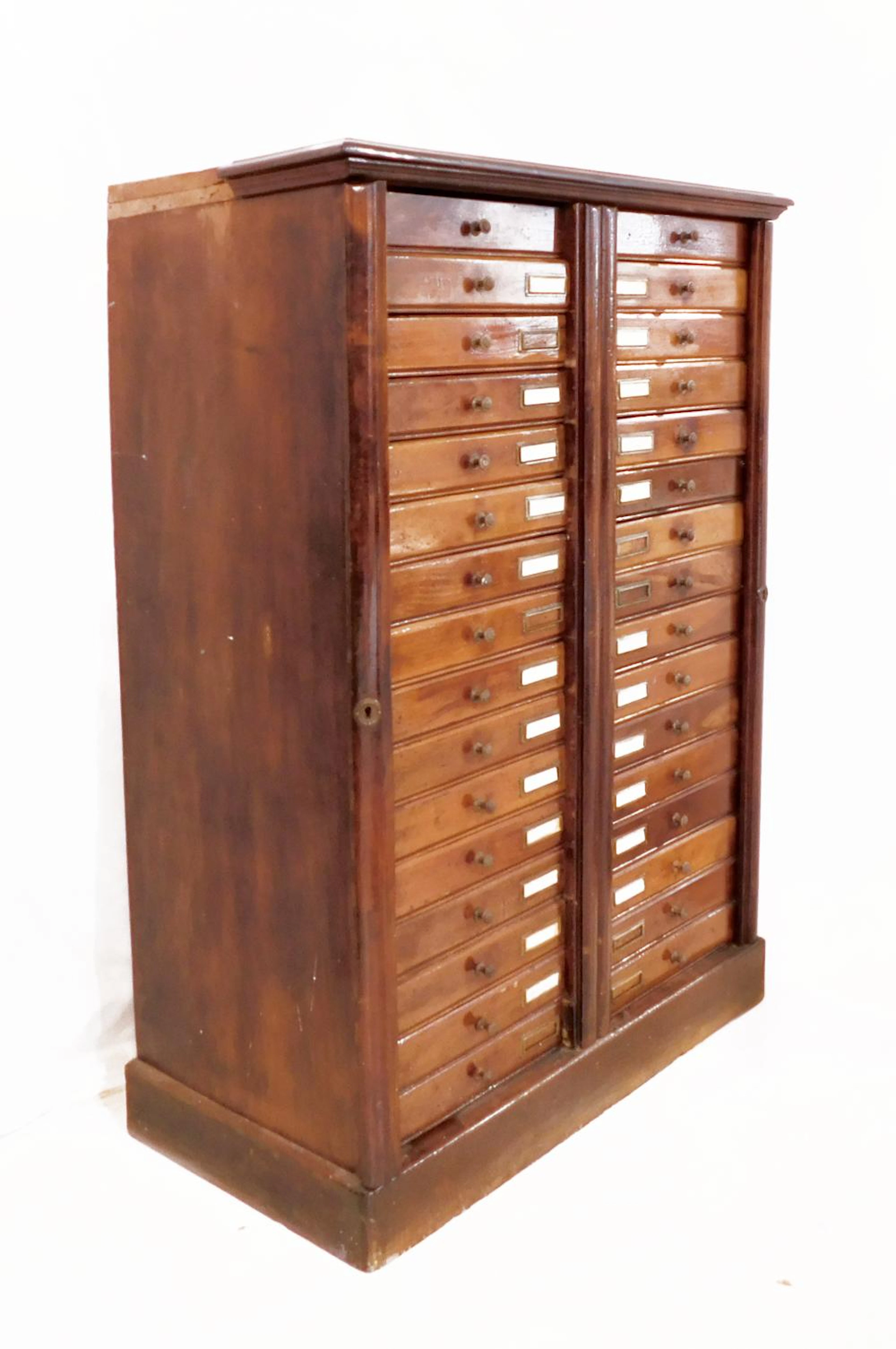 MUEBLE ARCHIVADOR EN ROBLE AMERICANO en madera Ligera falta en el lateral