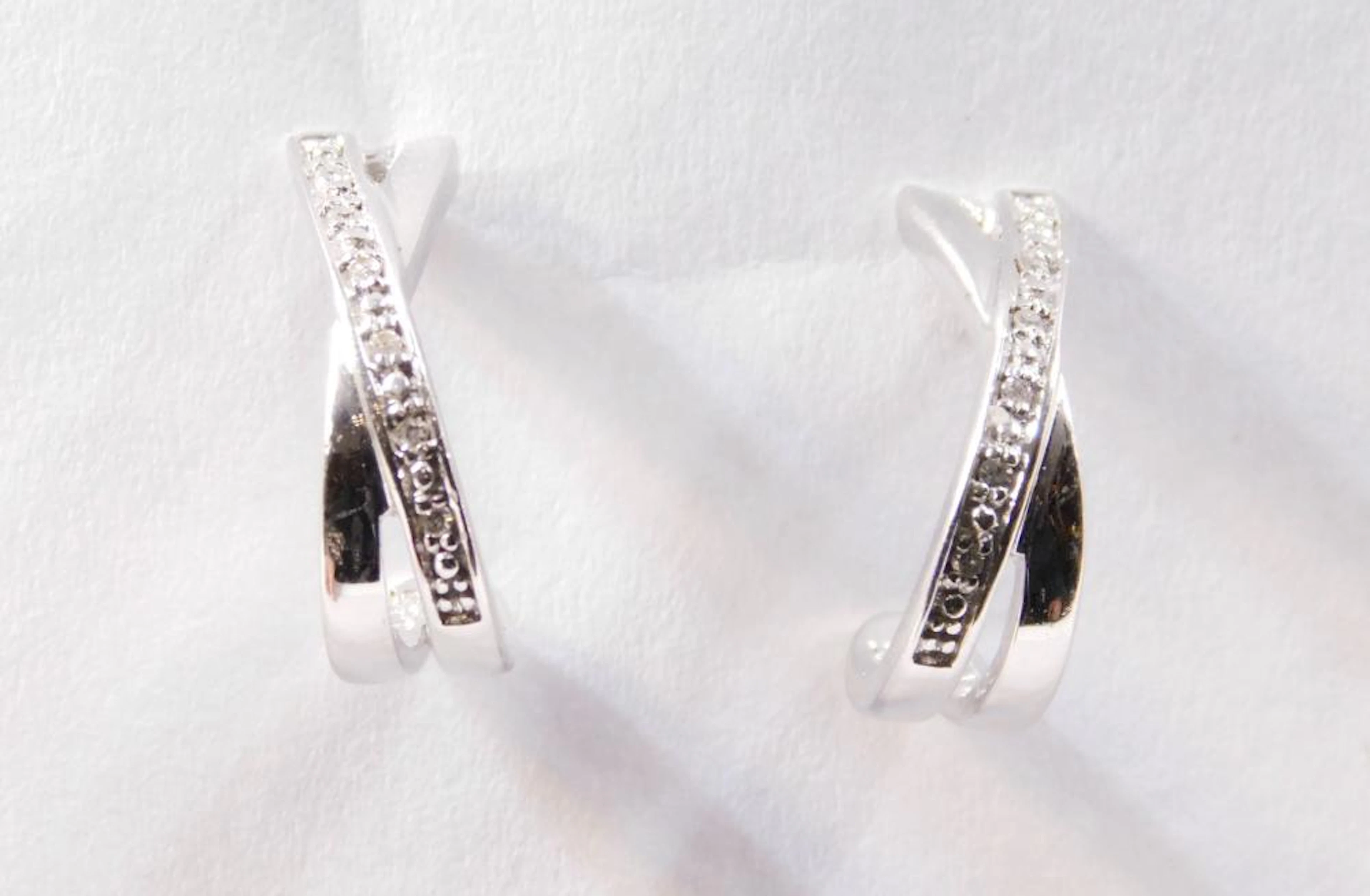 PENDIENTES CRIOLLAS DE BRILLANTES con montura en oro blanco de doble aro