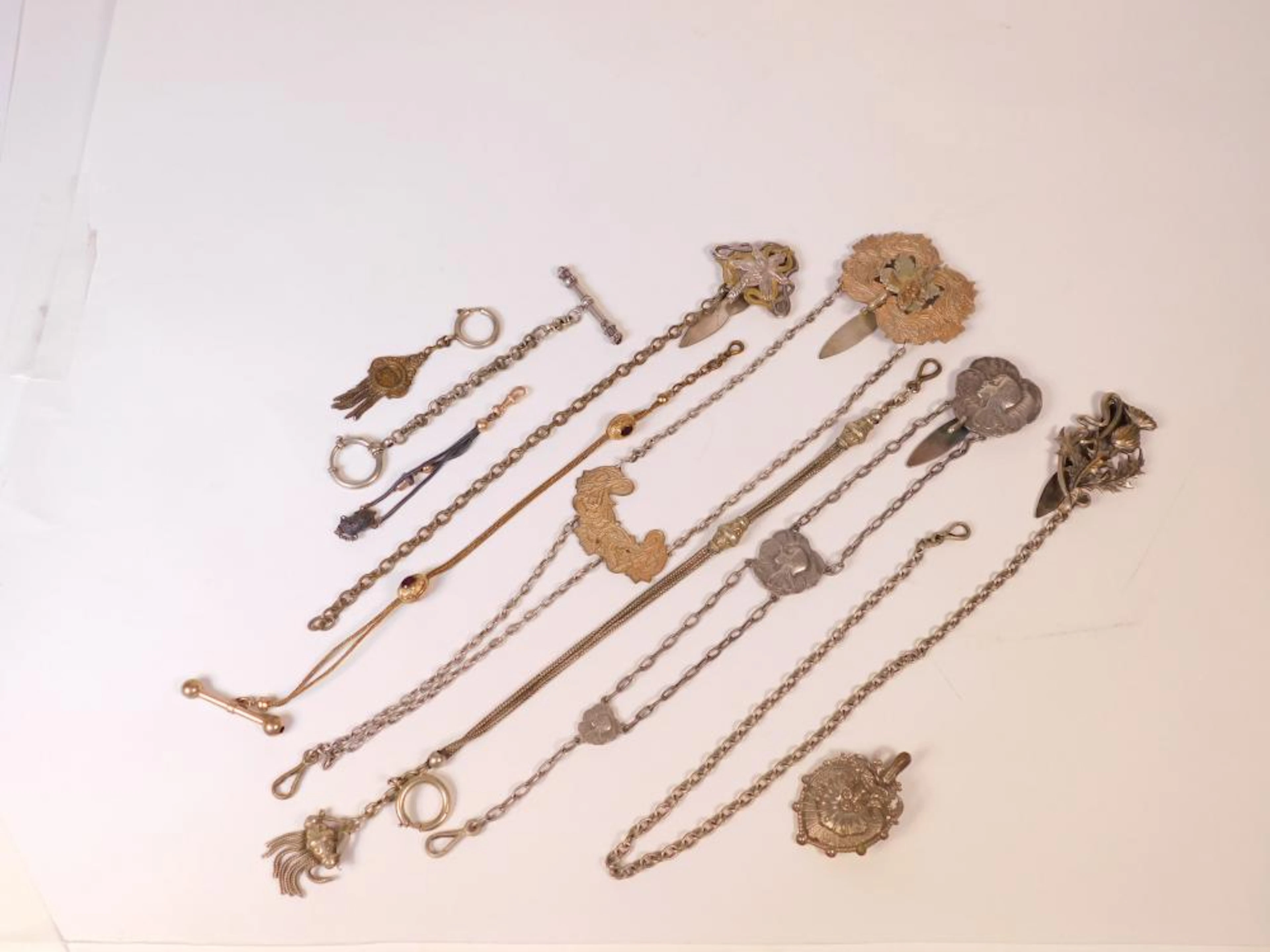 COLECCIÓN DE 10 CHATELAINES INGLESAS Y ESPAÑOLAS ANTIGUAS