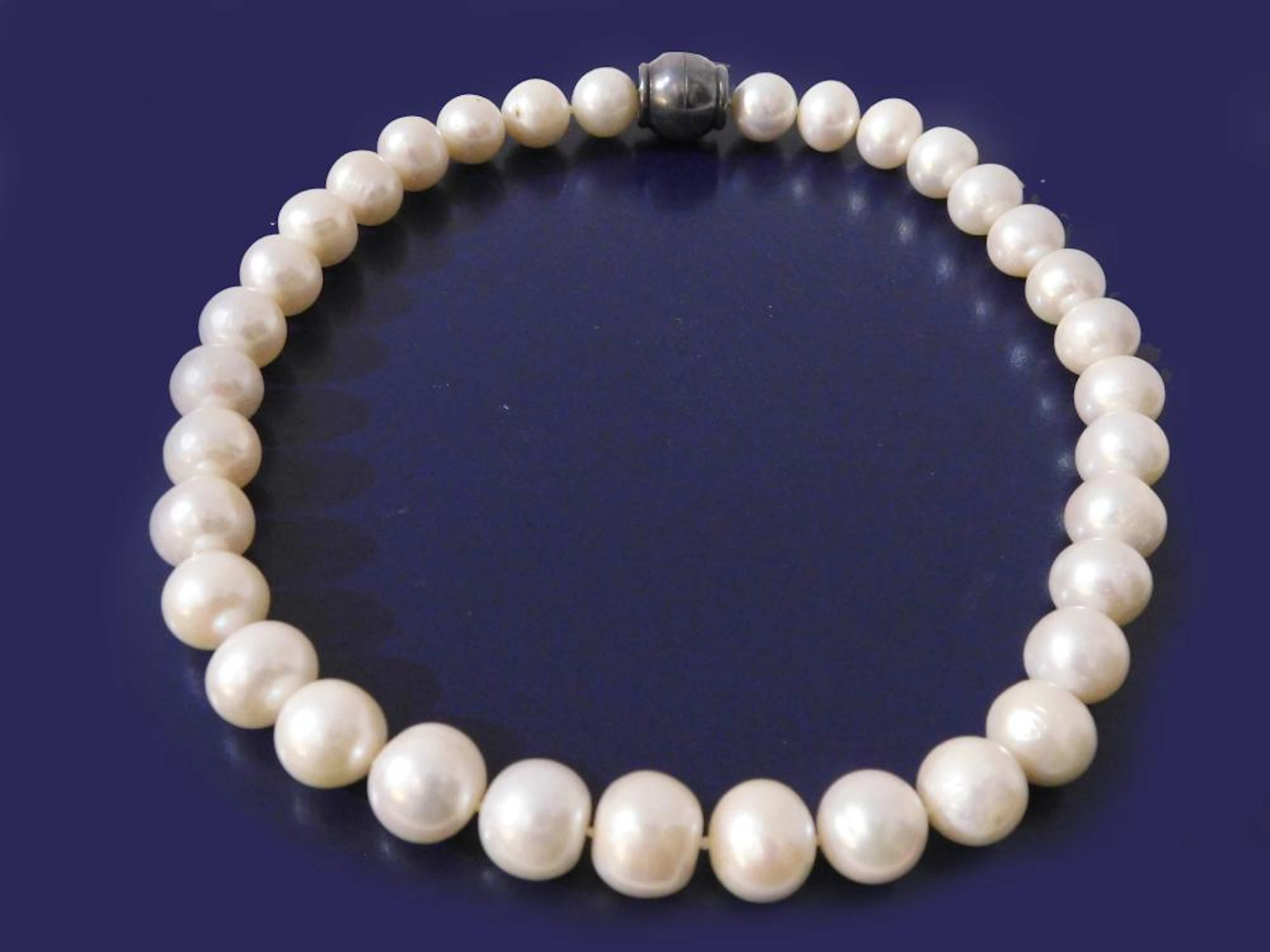 COLLAR DE PERLAS en perlas cultivadas con caja original