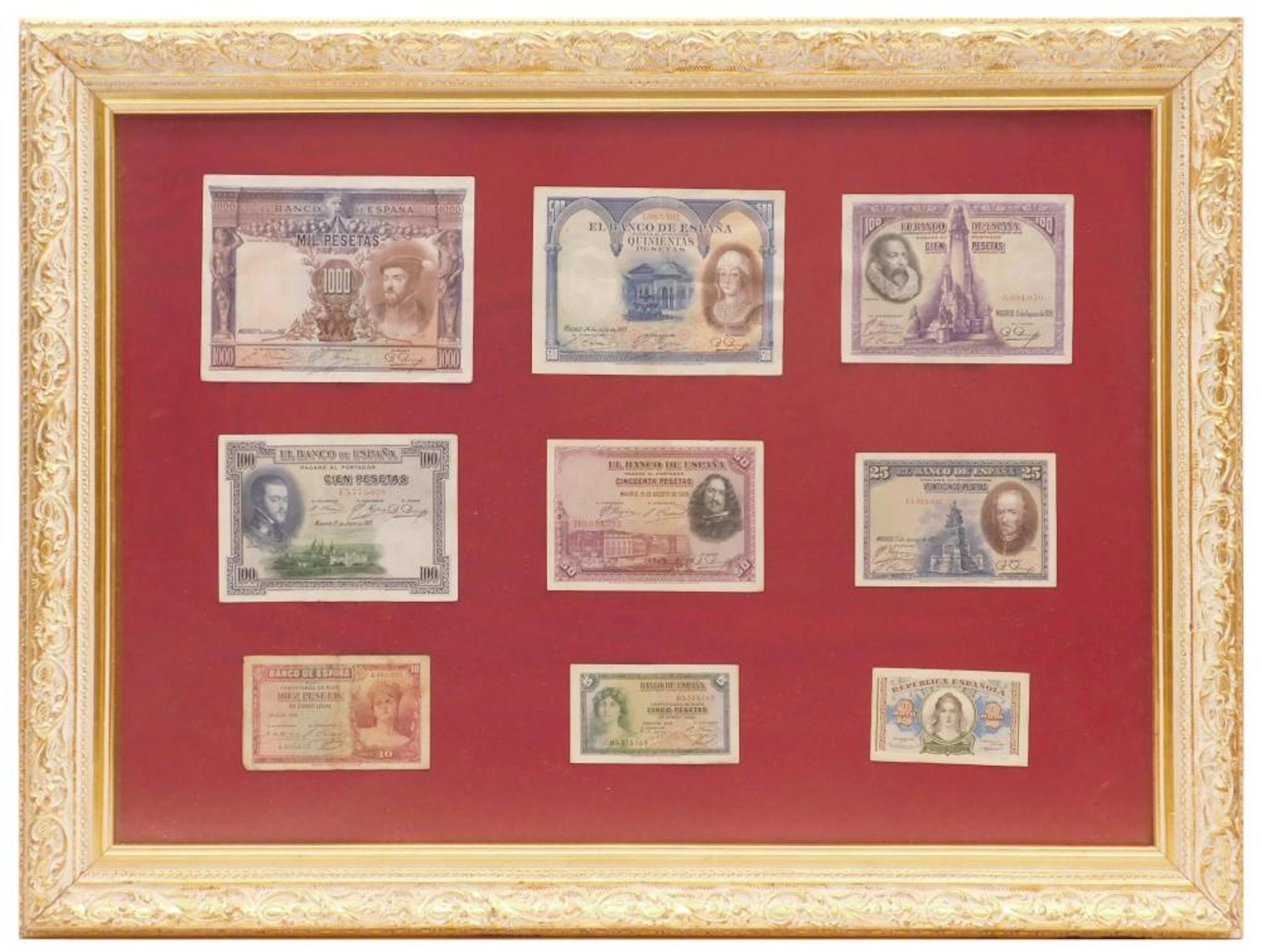COLECCIÓN DE BILLETES ANTIGUOS DE ESPAÑA enmarcados 44x92 cm.