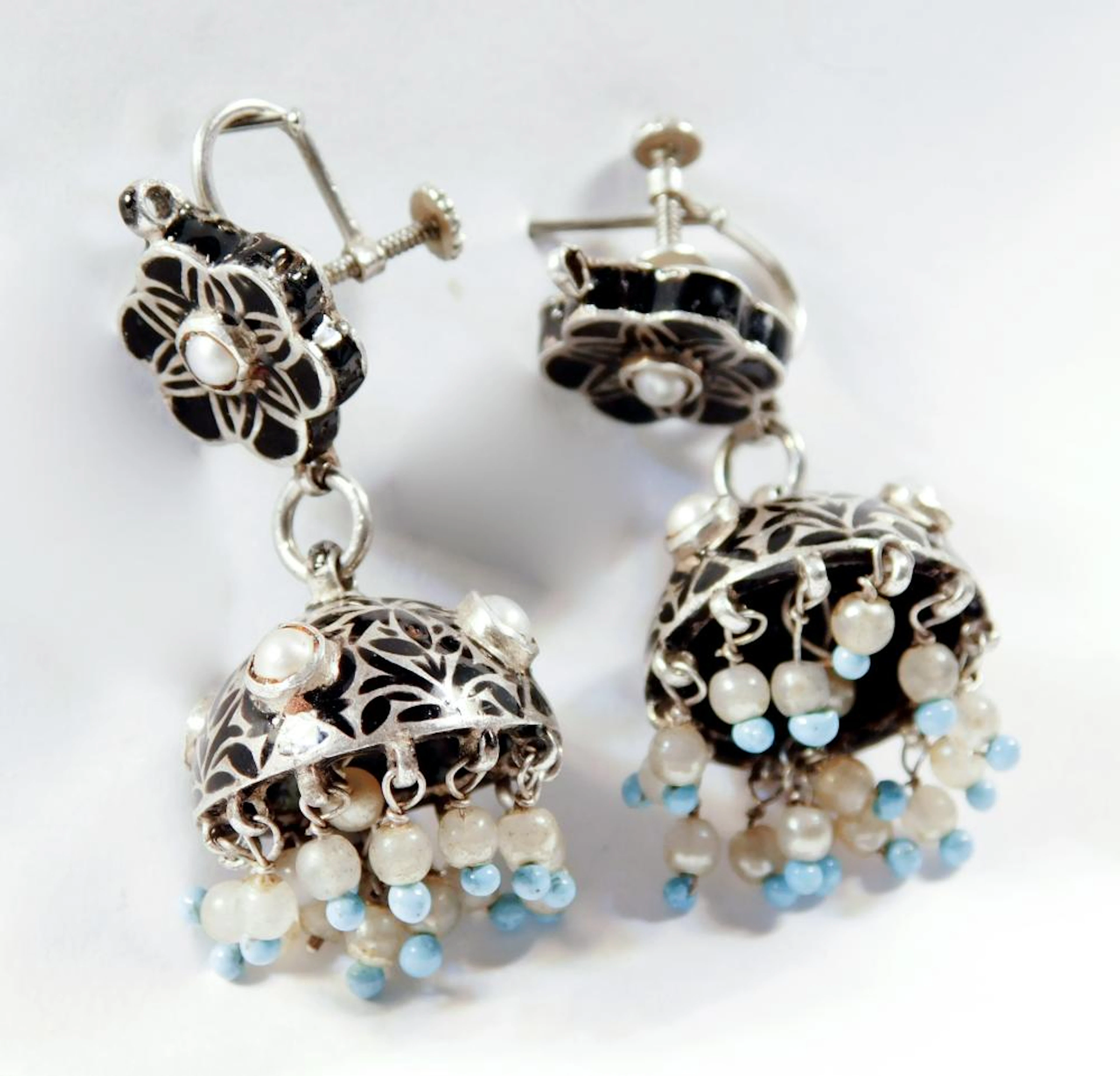 PENDIENTES INDIOS MÓVILES en plata y decoración de...