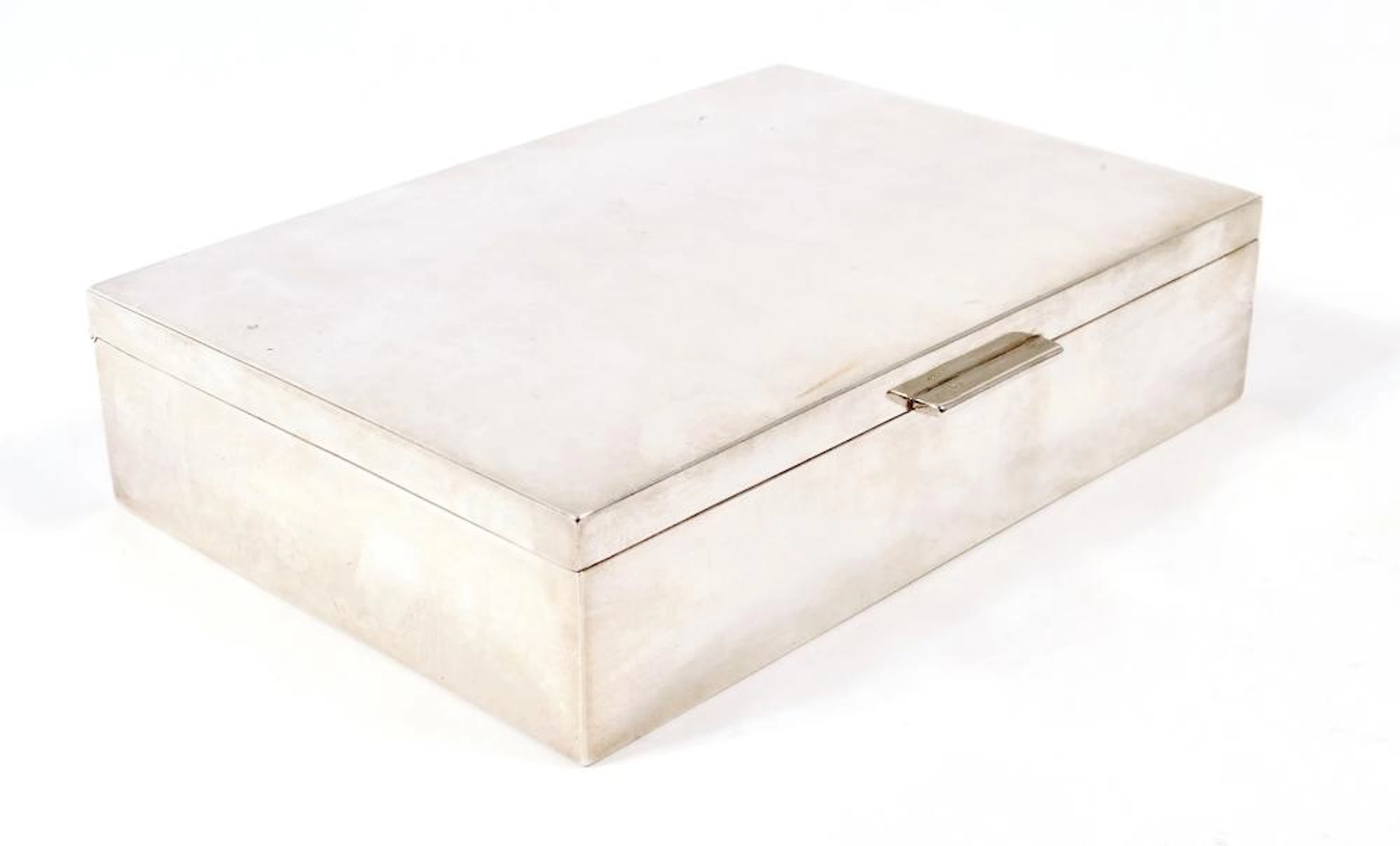CAJA PURERA en plata punzonada interior en madera